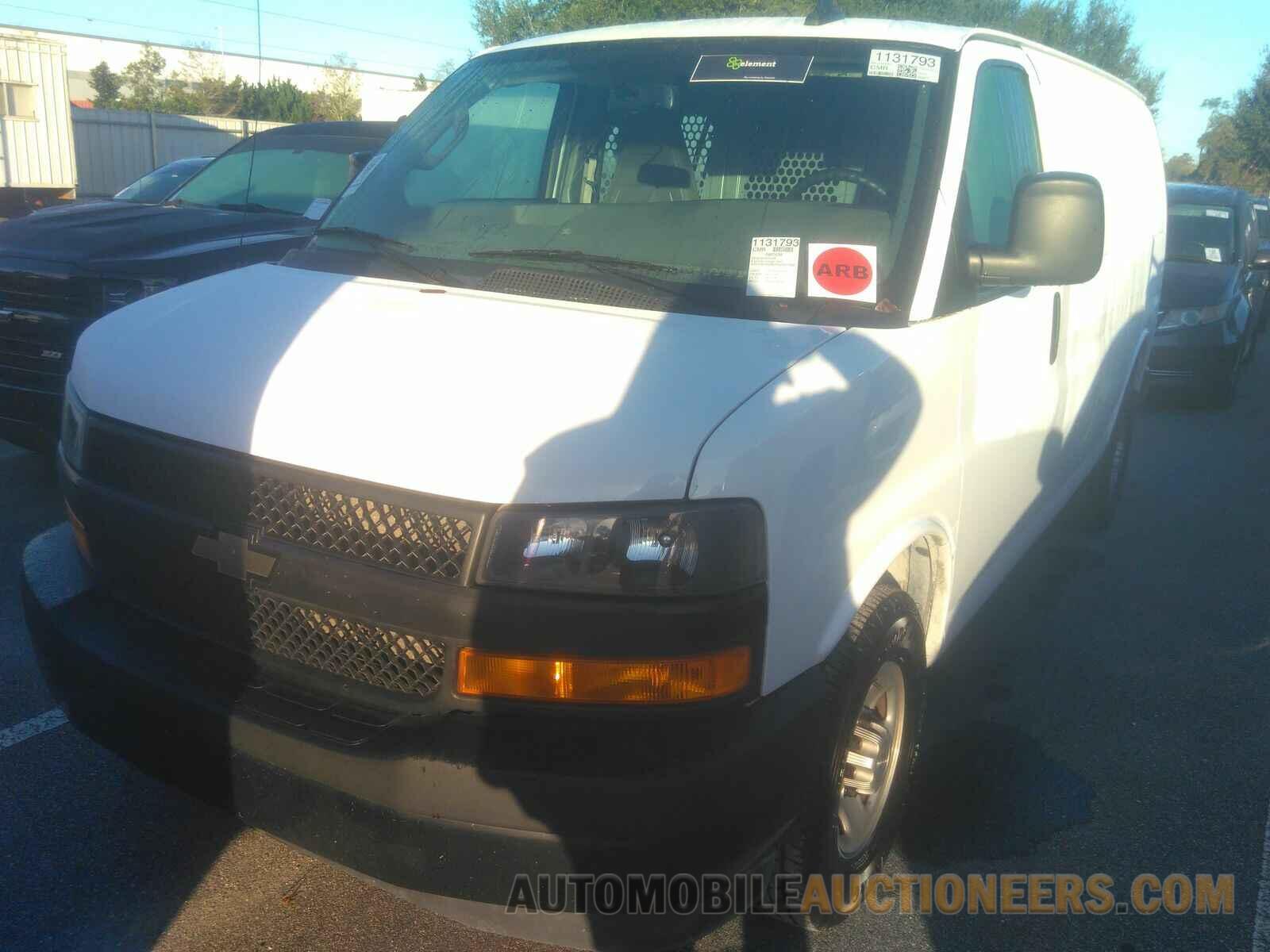 1GCWGAFP5J1207950 Chevrolet Express Cargo Van 2018