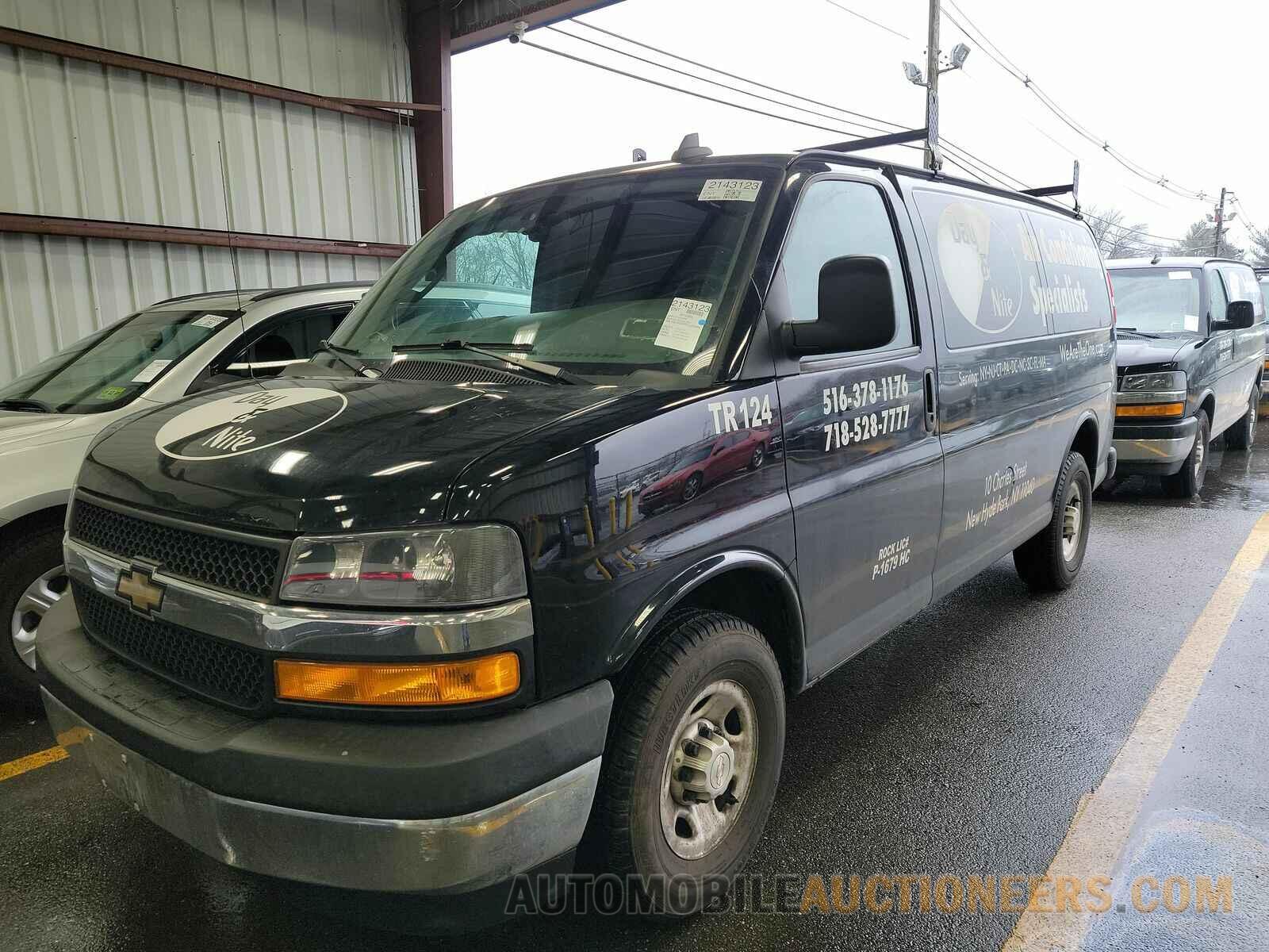 1GCWGAFP7J1257880 Chevrolet Express 2500 2018