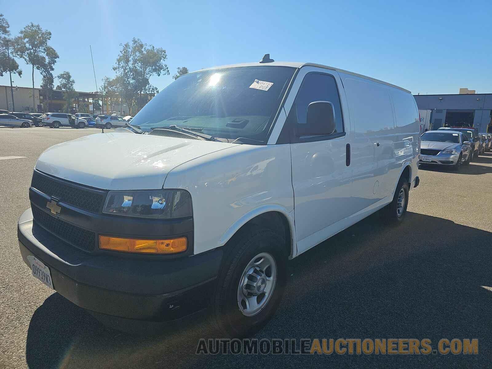 1GCWGAFP7M1162062 Chevrolet Express 2500 2021