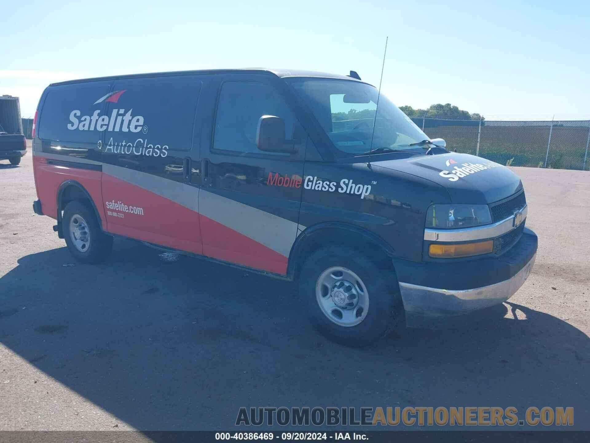 1GCWGAFP8J1185992 CHEVROLET EXPRESS 2500 2018