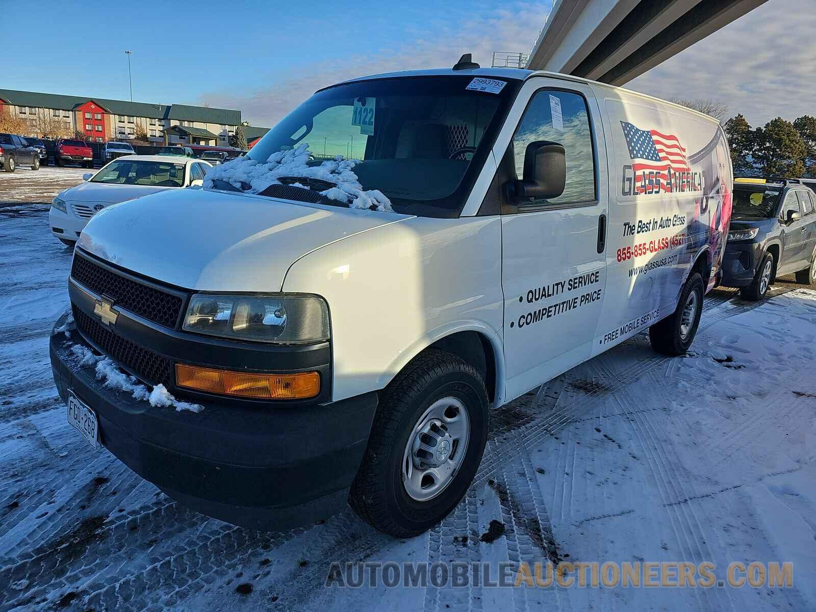 1GCWGAFP8J1194255 Chevrolet Express 2500 2018