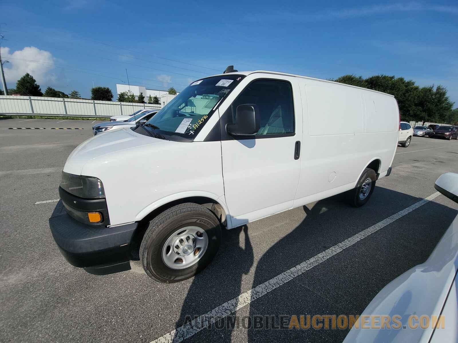 1GCWGAFP8L1218363 Chevrolet Express 2500 2020