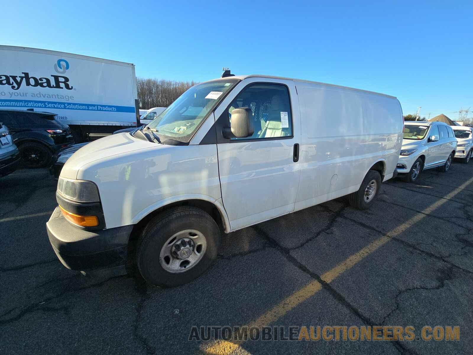 1GCWGAFP8M1310137 Chevrolet Express 2500 2021