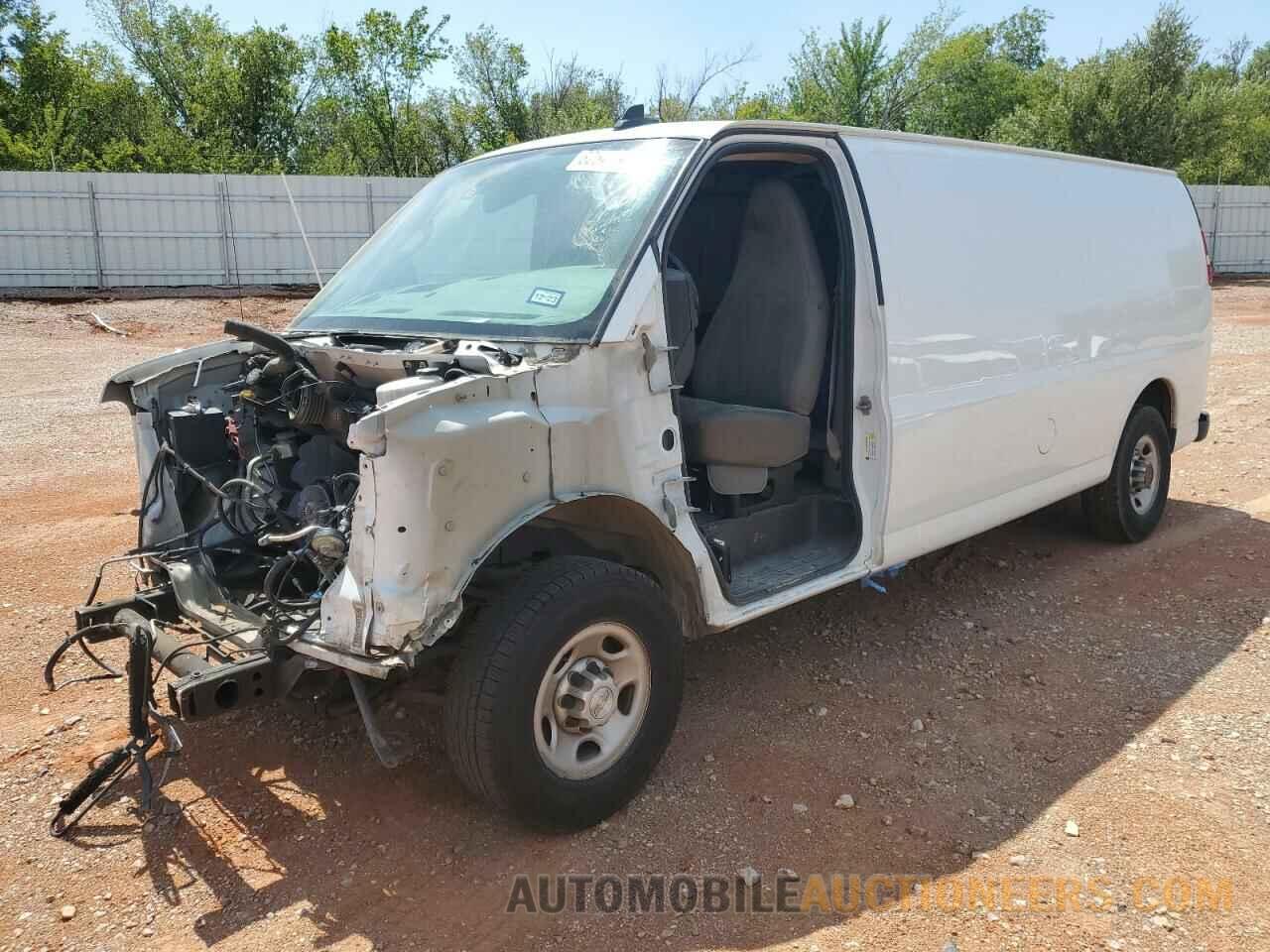 1GCWGBFBXL1156863 CHEVROLET EXPRESS 2020