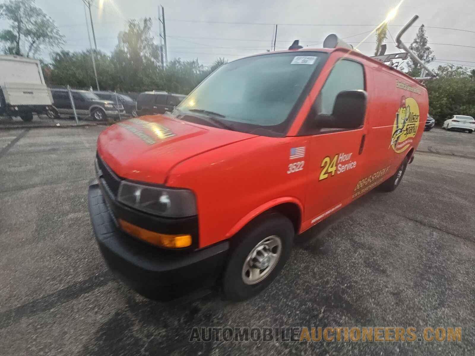 1GCWGBFG7J1336004 Chevrolet Express 2500 2018