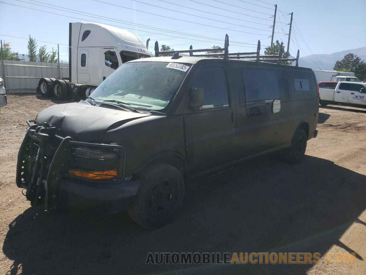 1GCWGBFP0J1240666 CHEVROLET EXPRESS 2018