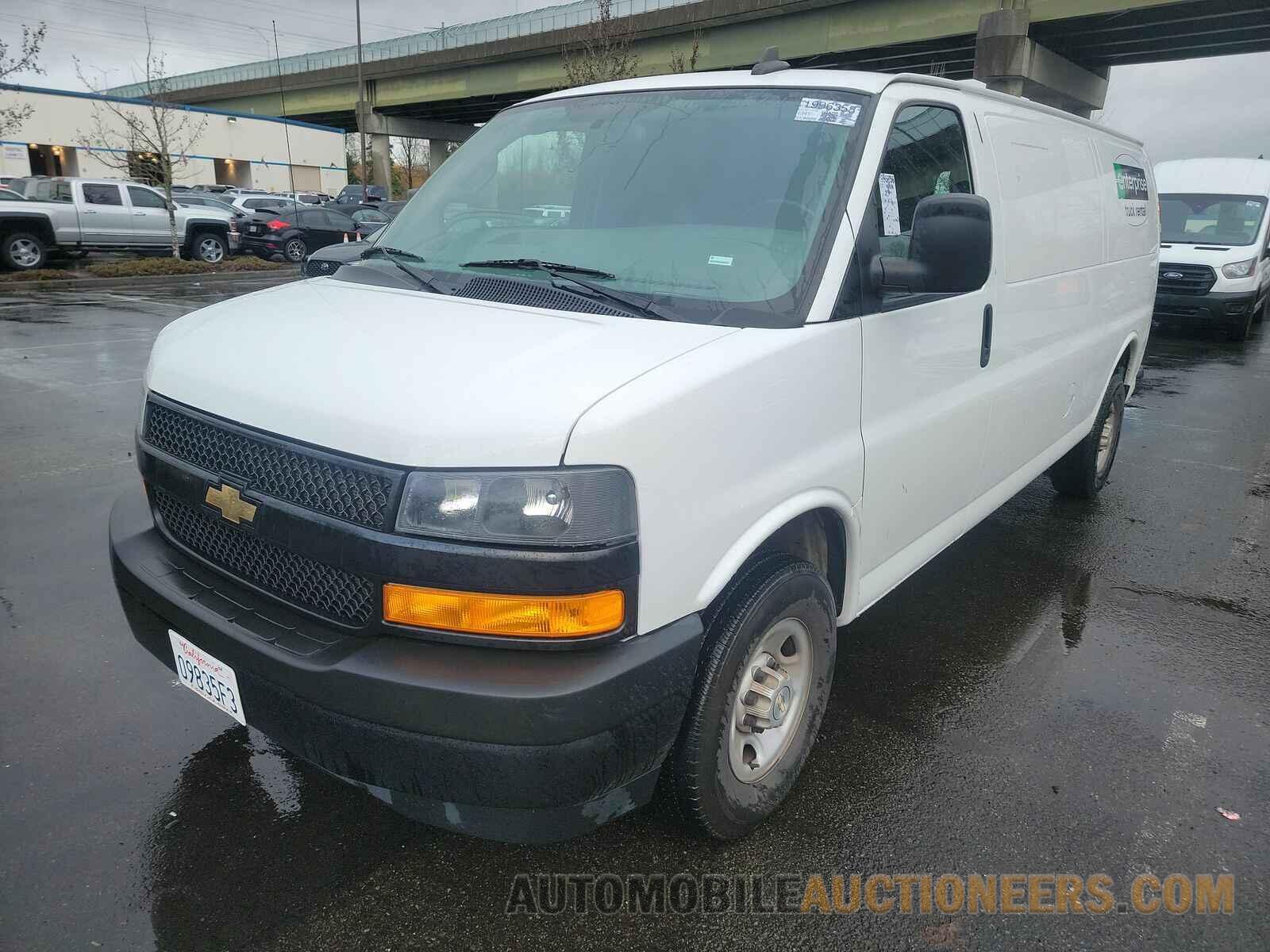 1GCWGBFP5M1303555 Chevrolet Express 2500 2021