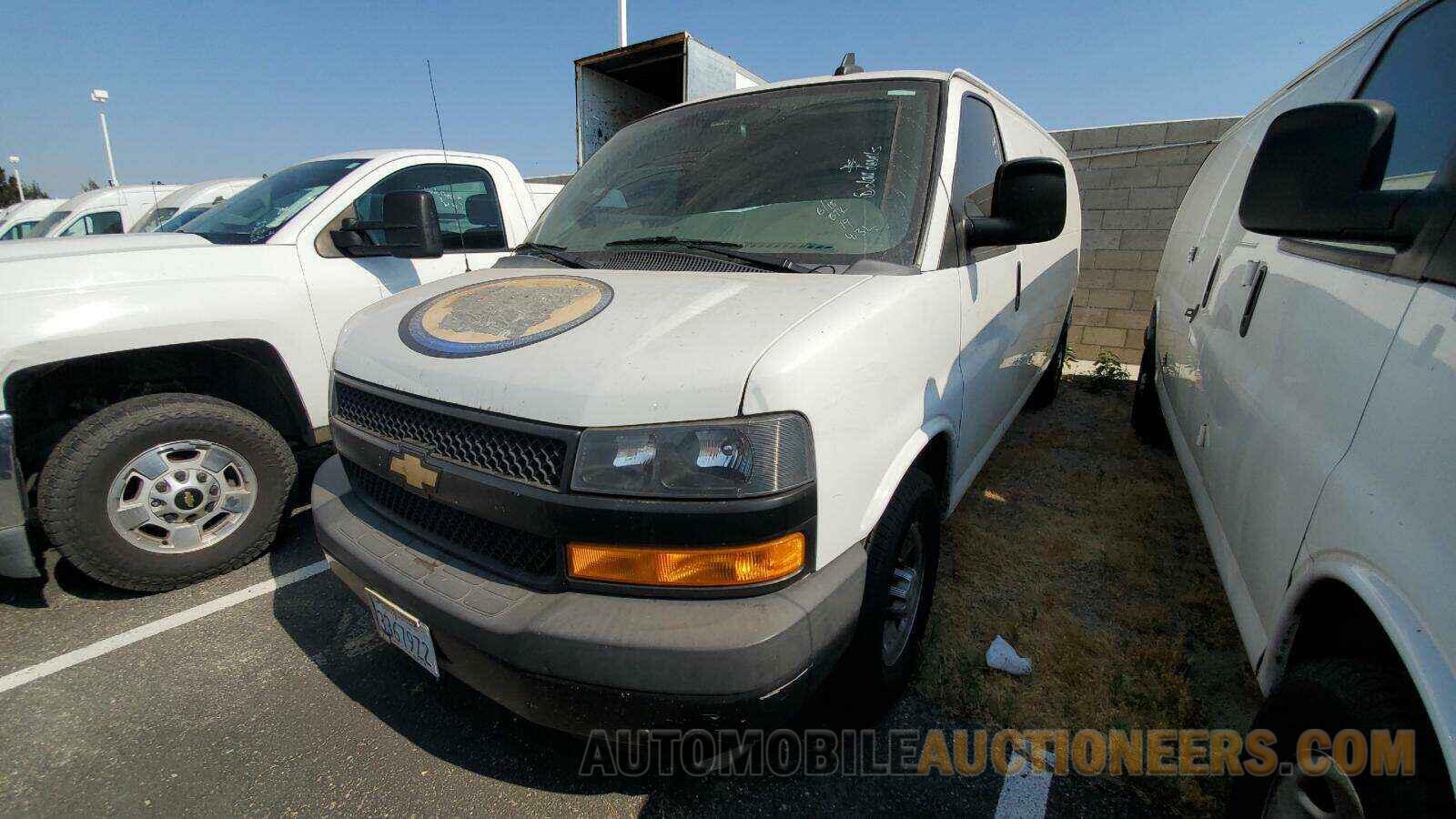 1GCWGBFPXK1280898 Chevrolet Express 2500 2019