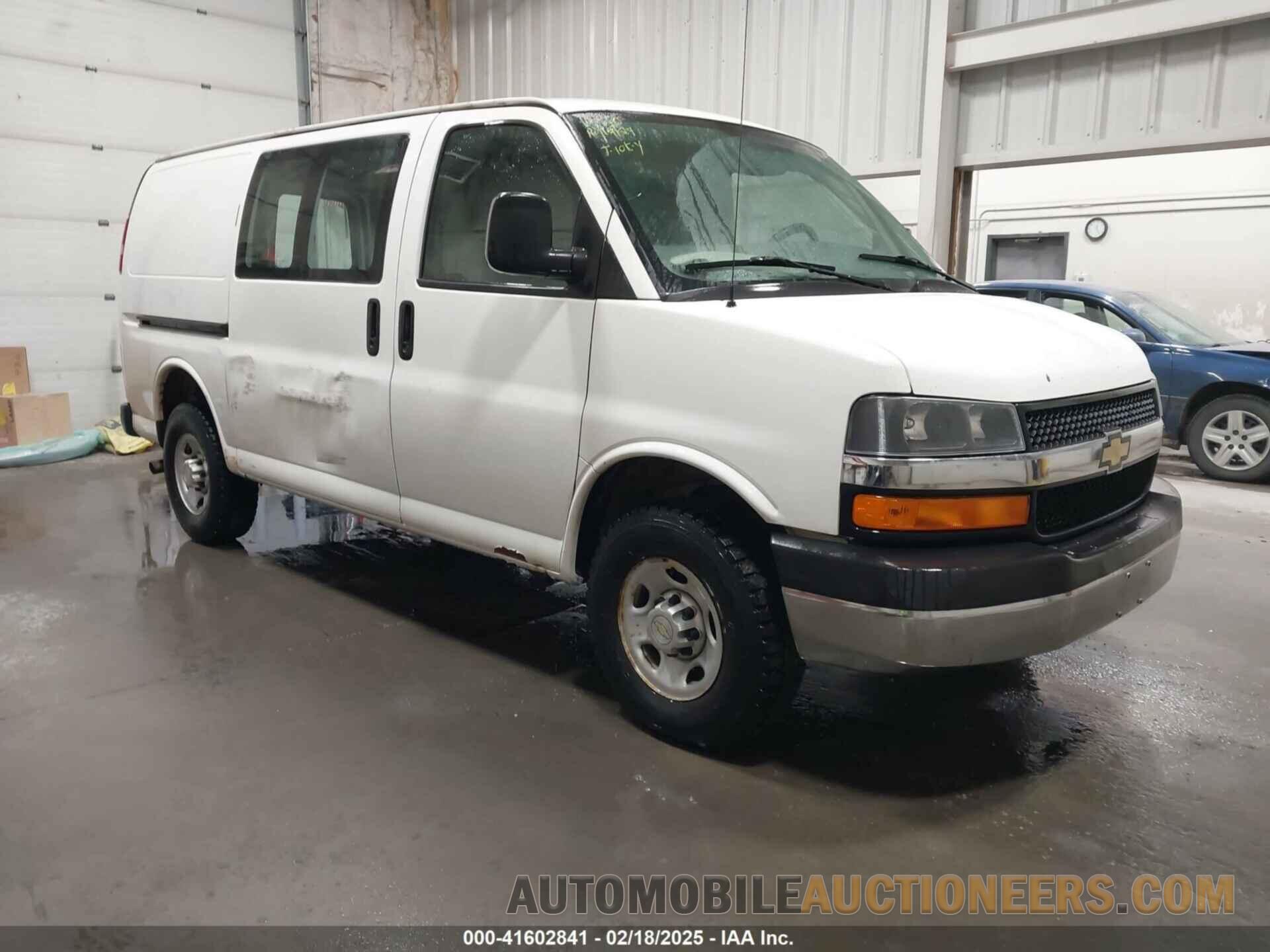 1GCWGFBA4B1127457 CHEVROLET EXPRESS 2500 2011