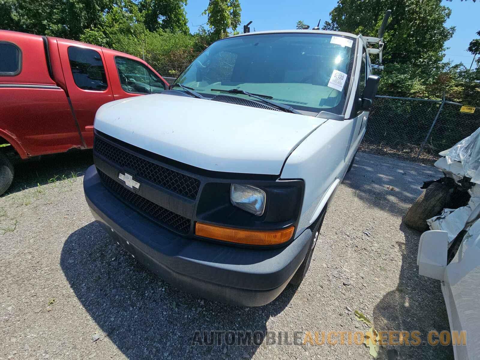 1GCWGFCF0F1222405 Chevrolet Express 2500 2015