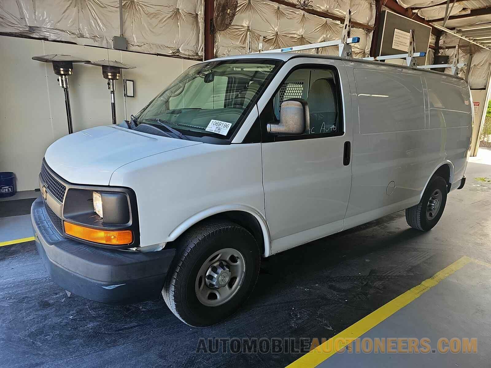 1GCWGFCF7F1204533 Chevrolet Express 2500 2015