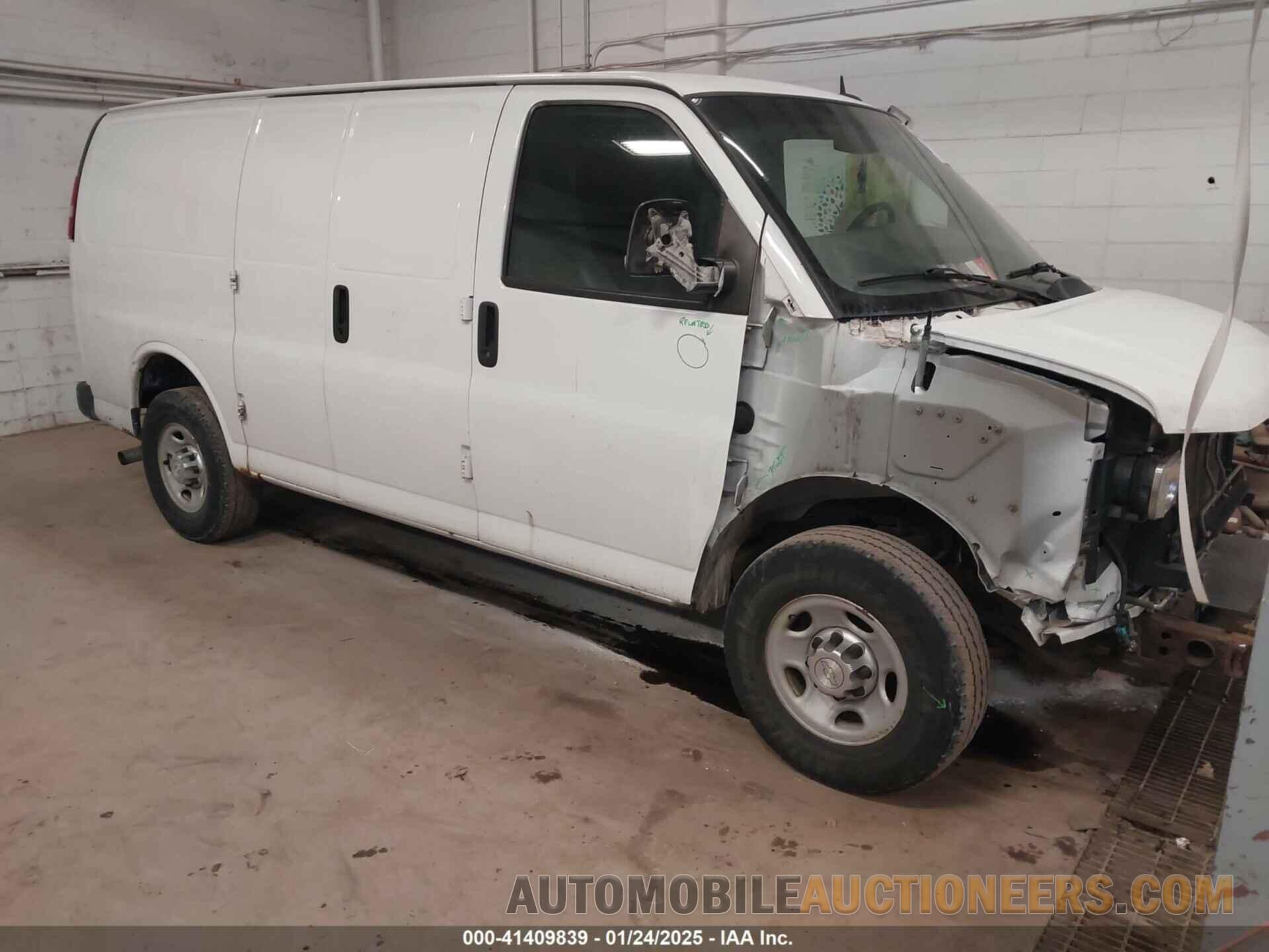 1GCWGFFF7F1105321 CHEVROLET EXPRESS 2500 2015