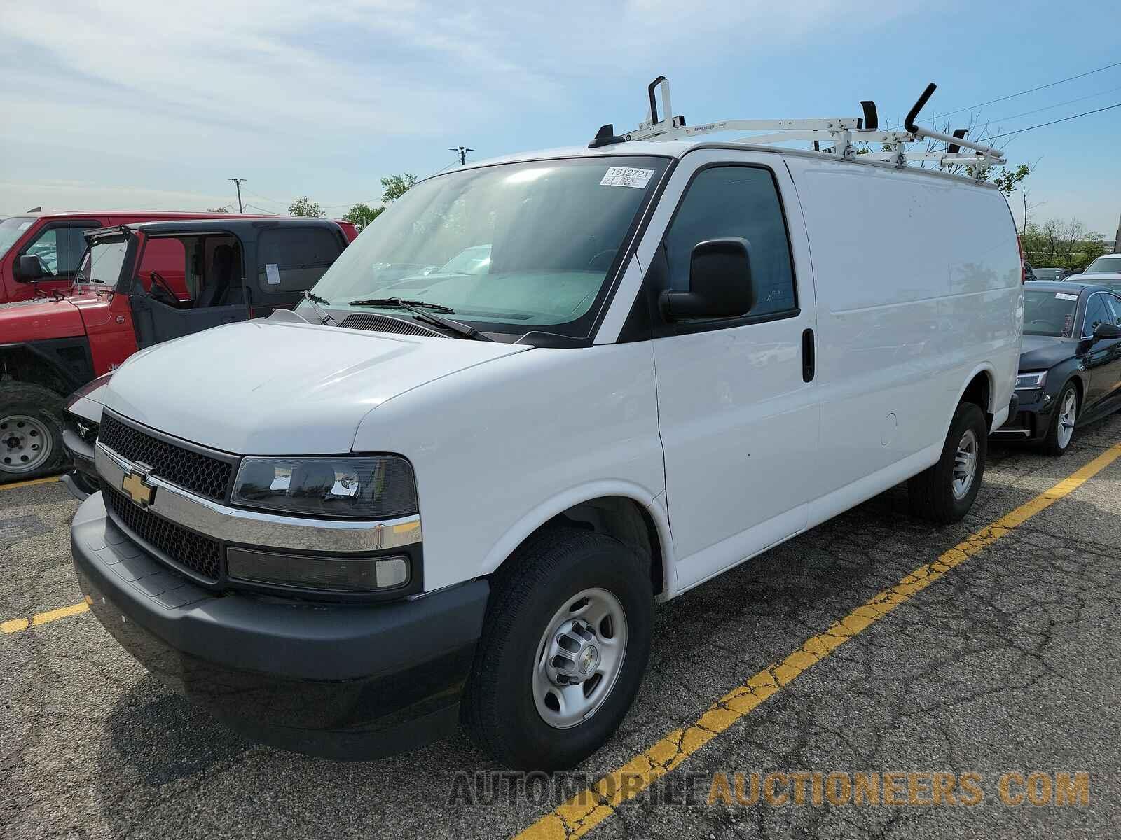 1GCZGGFG3L1225818 Chevrolet Express 3 2020