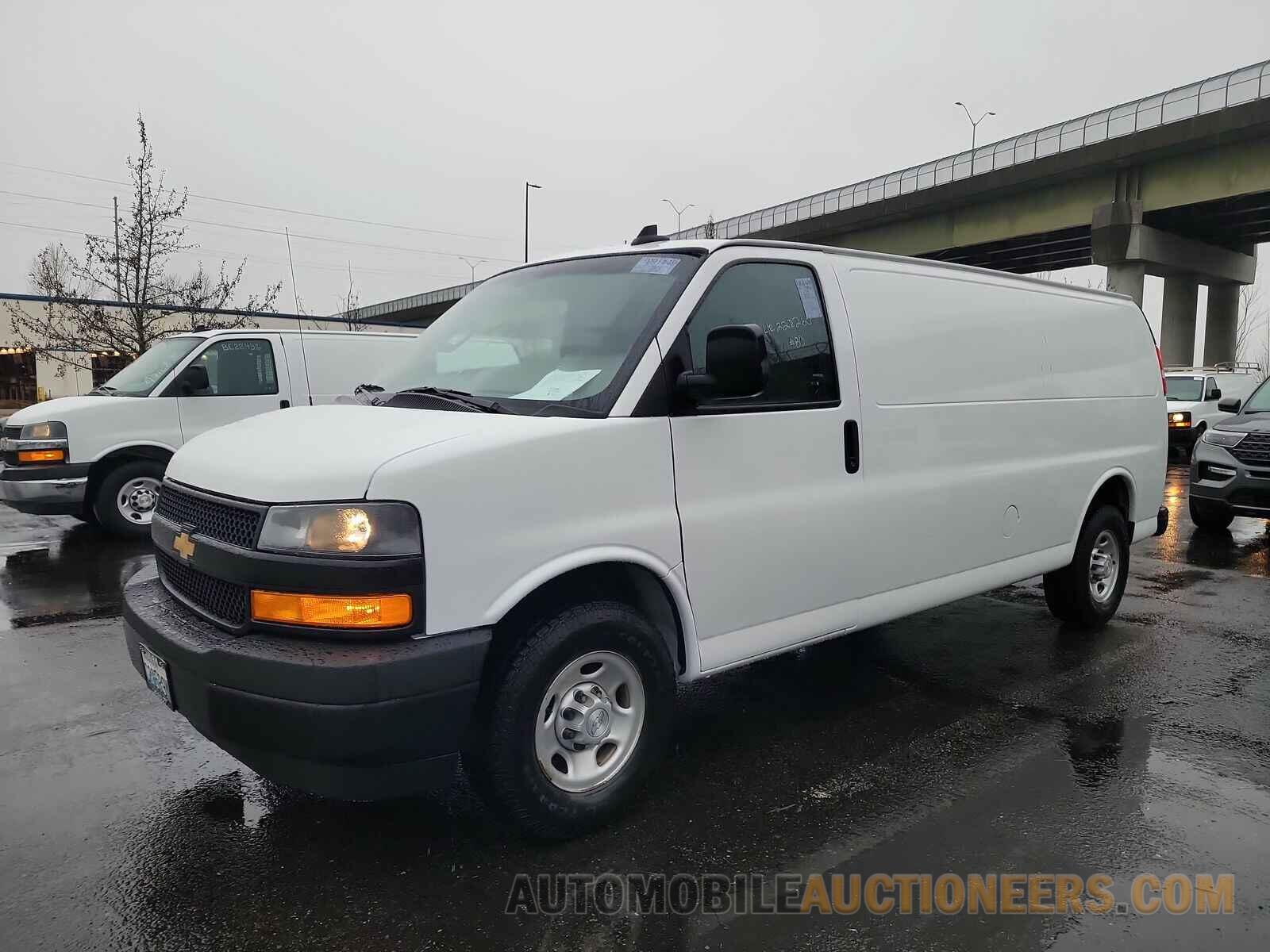 1GCZGHFG0J1337950 Chevrolet Express 3 2018