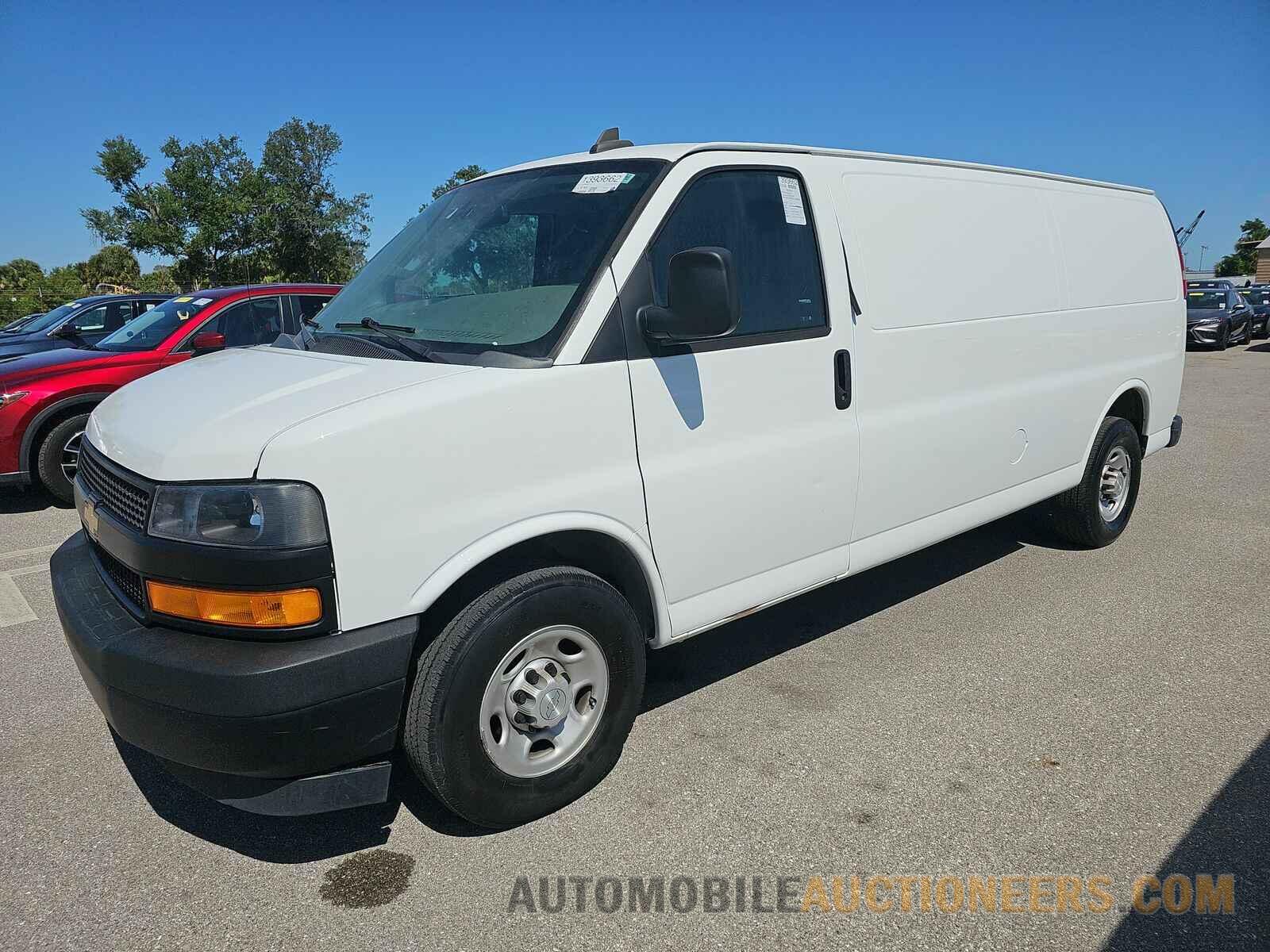 1GCZGHFG2J1338033 Chevrolet Express 3 2018