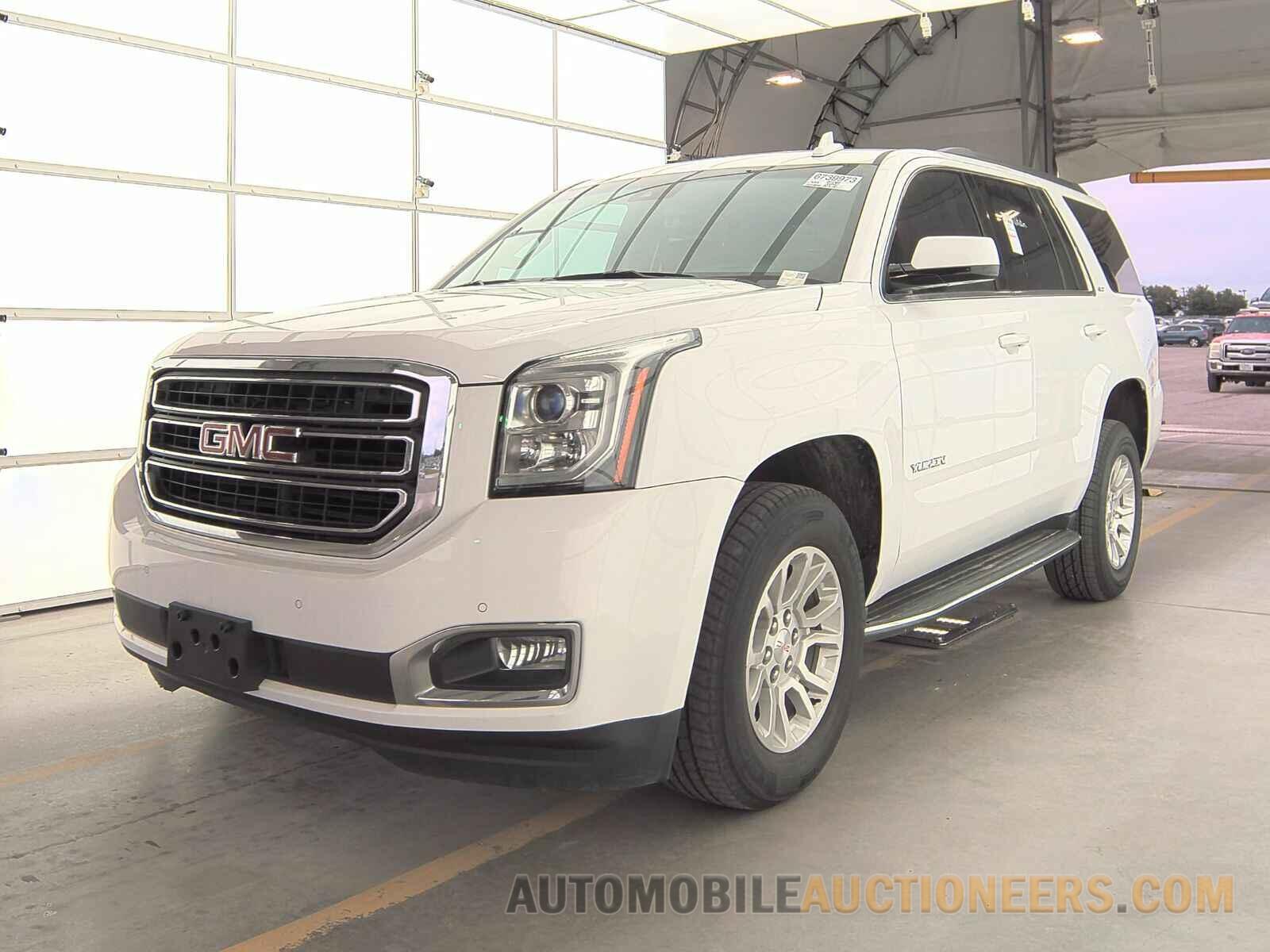 1GKS1BKC2HR175614 GMC Yukon 2017