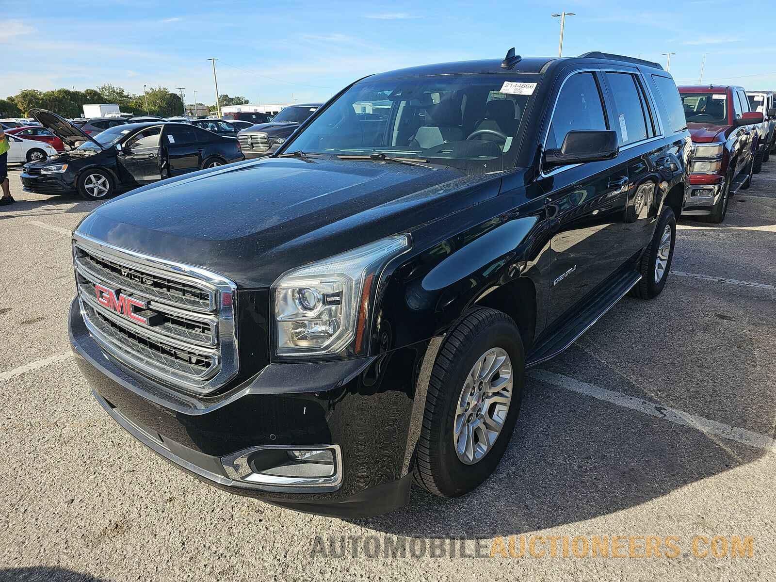 1GKS1BKC3HR123246 GMC Yukon 2017