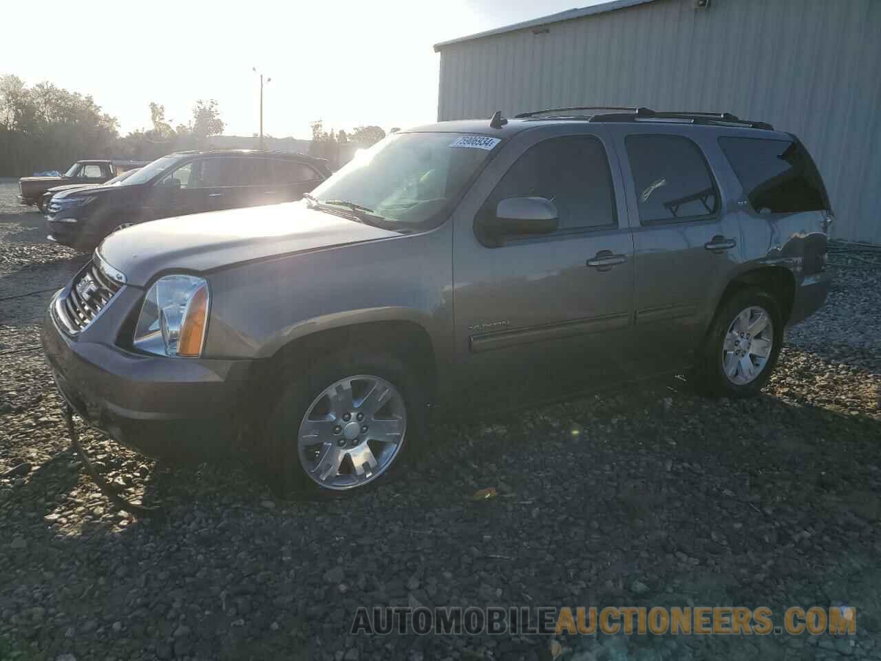 1GKS1CE05BR270876 GMC YUKON 2011