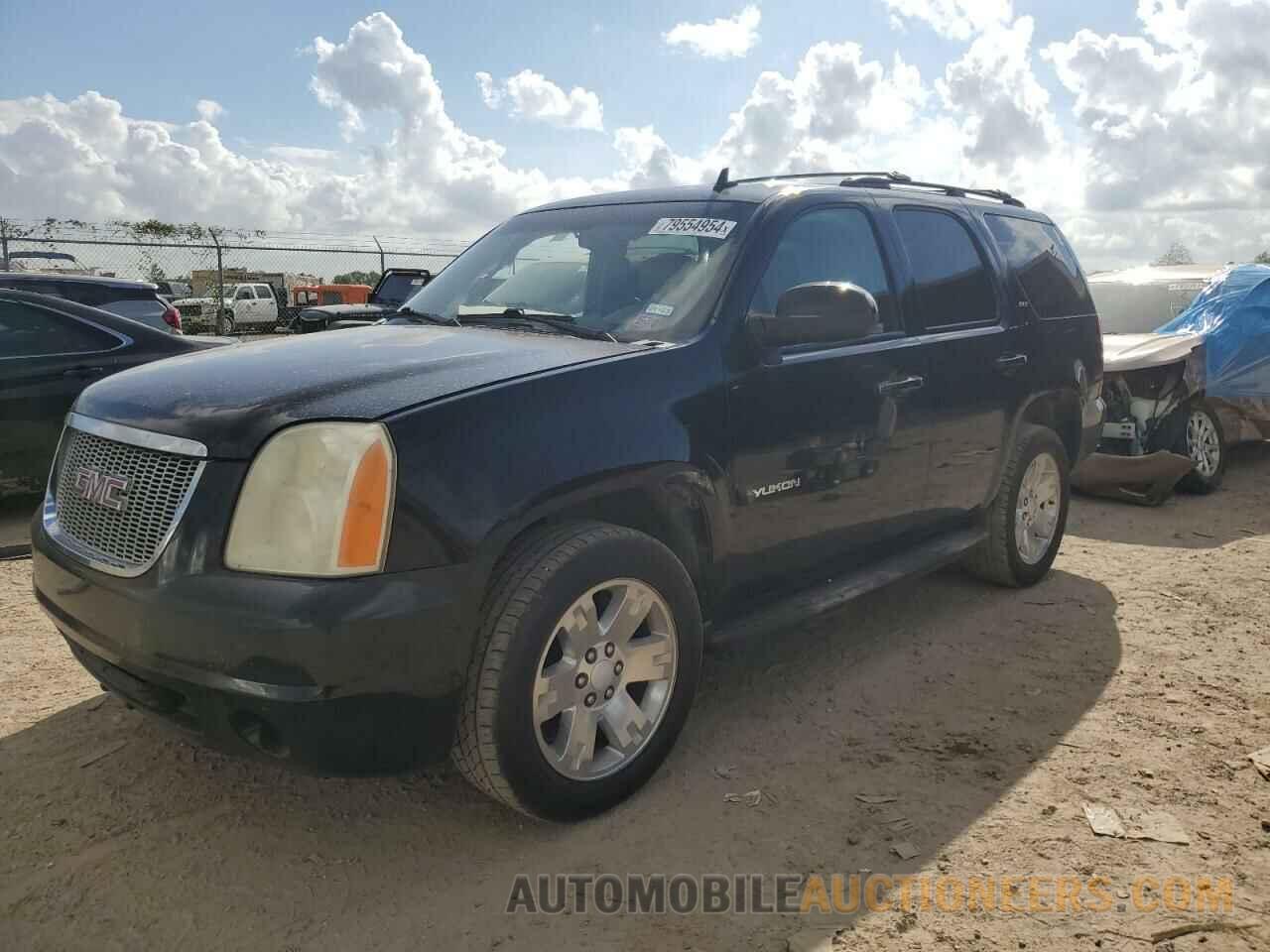 1GKS1CE0XBR221866 GMC YUKON 2011