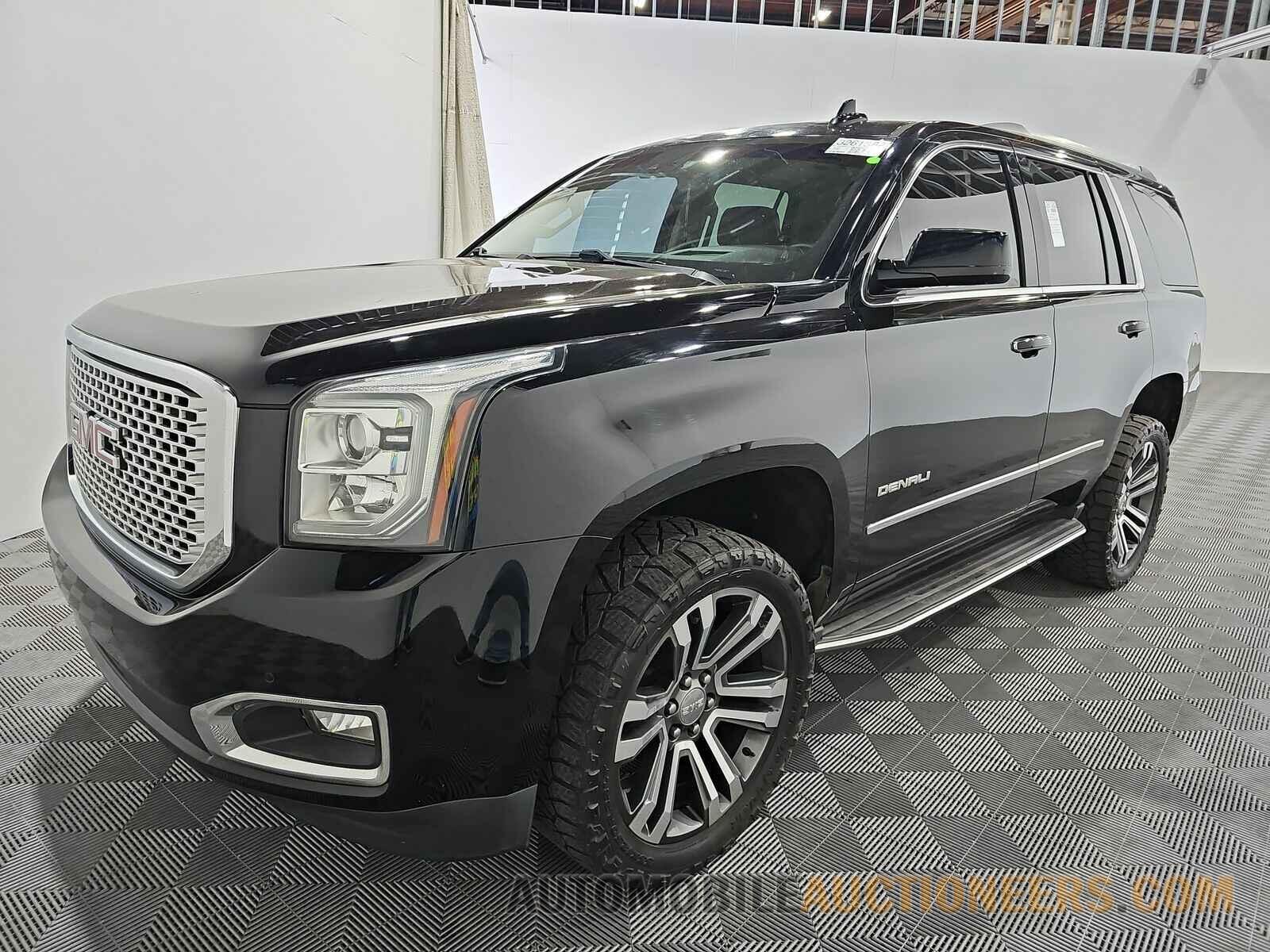 1GKS1CKJ2HR388812 GMC Yukon Denali 2017