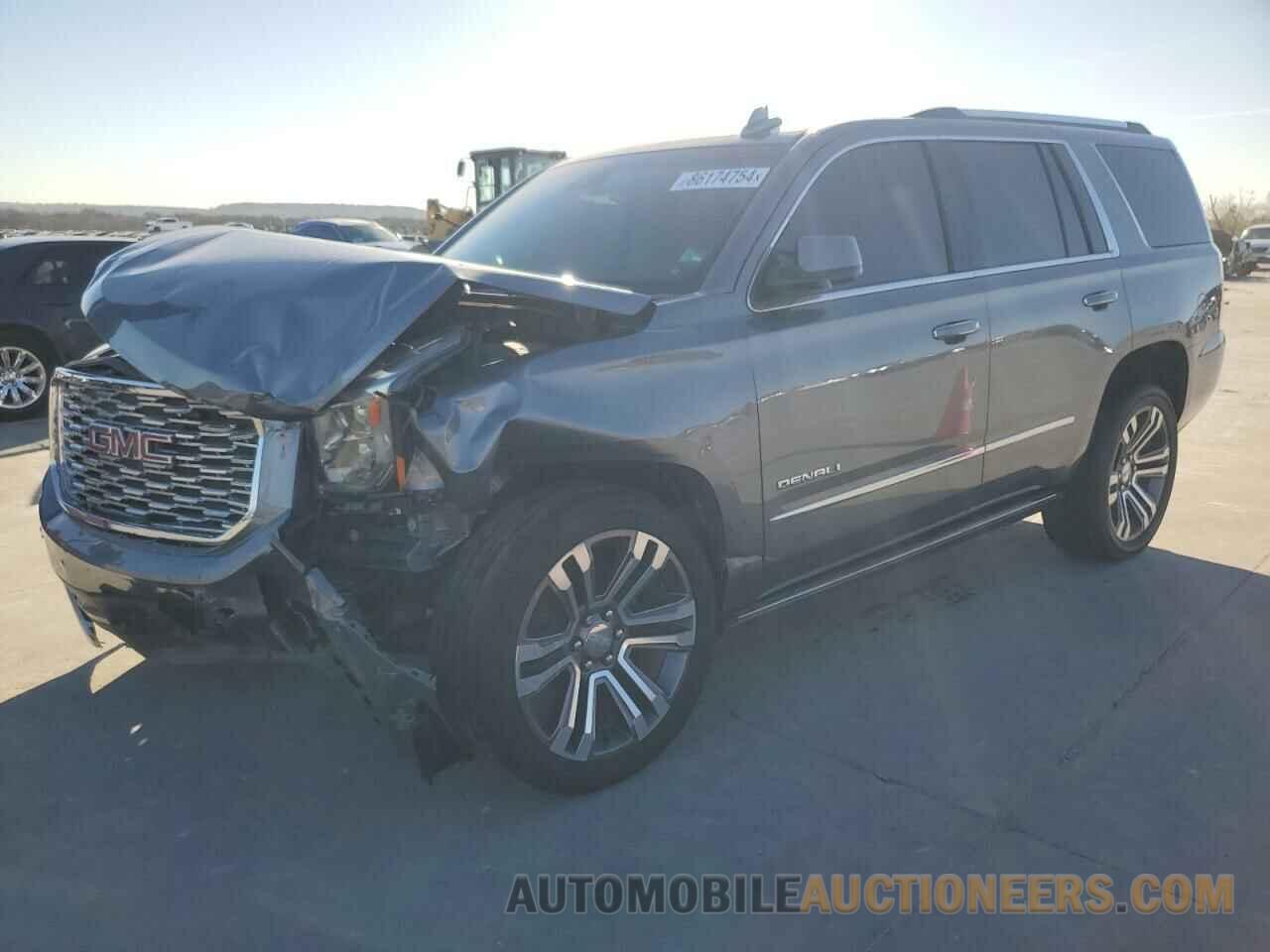 1GKS1CKJ5JR375266 GMC YUKON 2018