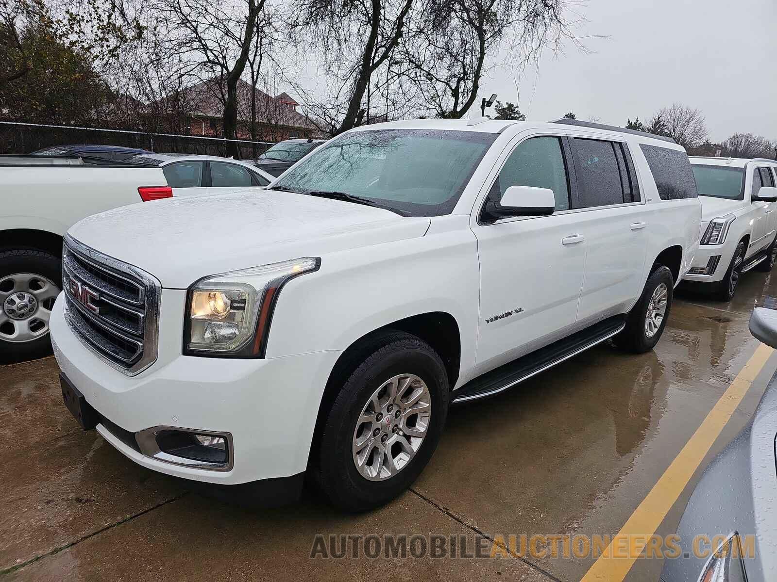 1GKS1GKC9HR188647 GMC Yukon XL 2017