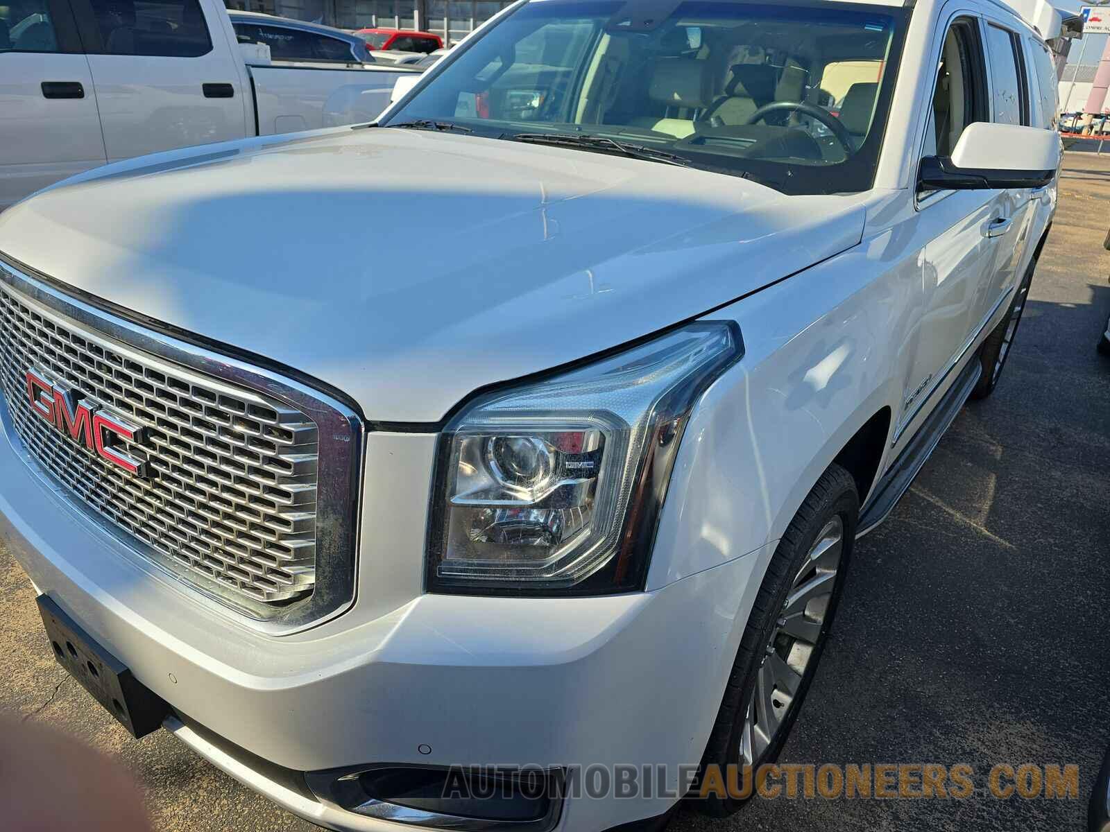 1GKS1HKJ5GR310813 GMC Yukon Denali 2016