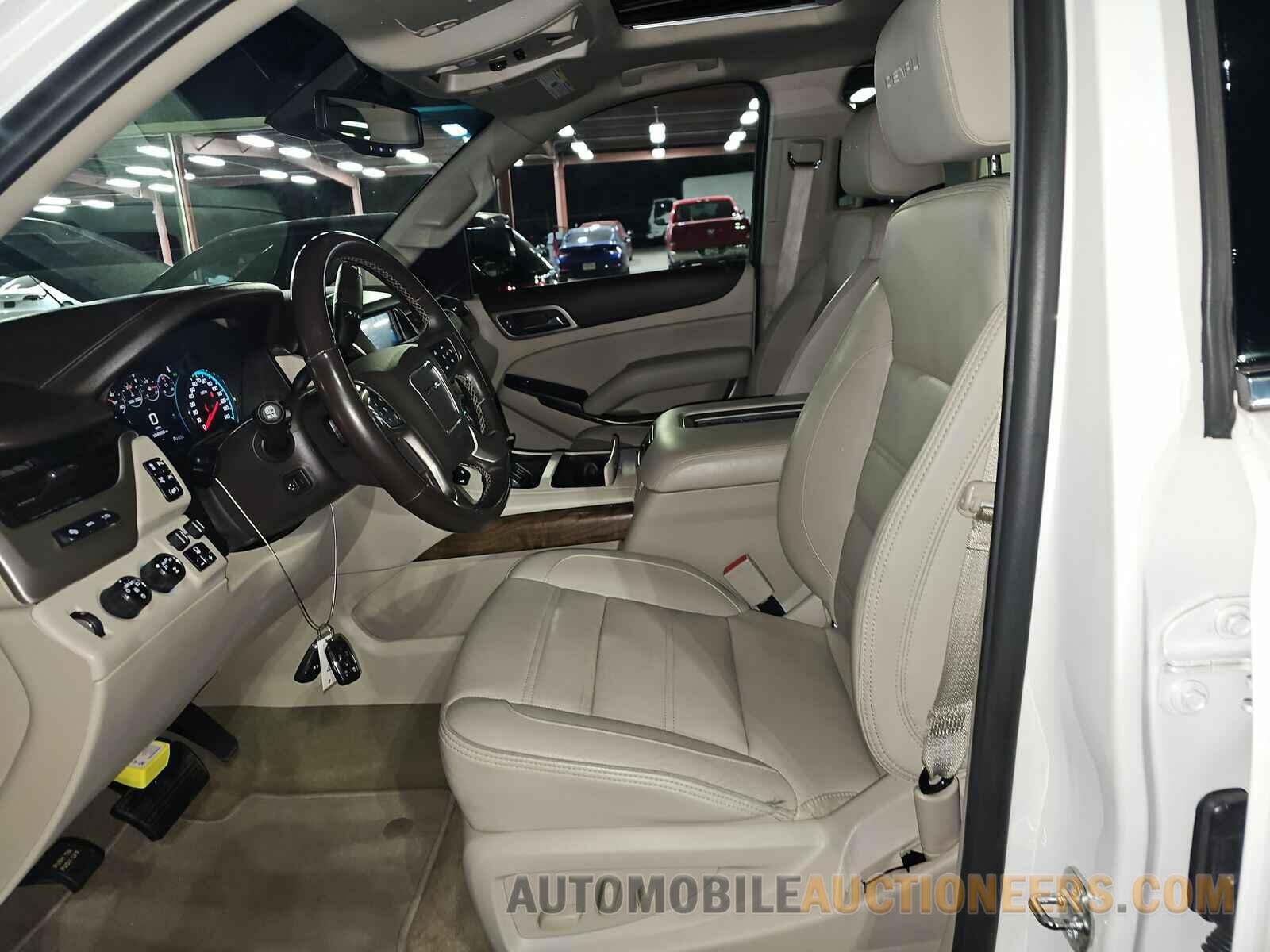 1GKS2HKJ5KR122332 GMC Yukon Denali 2019