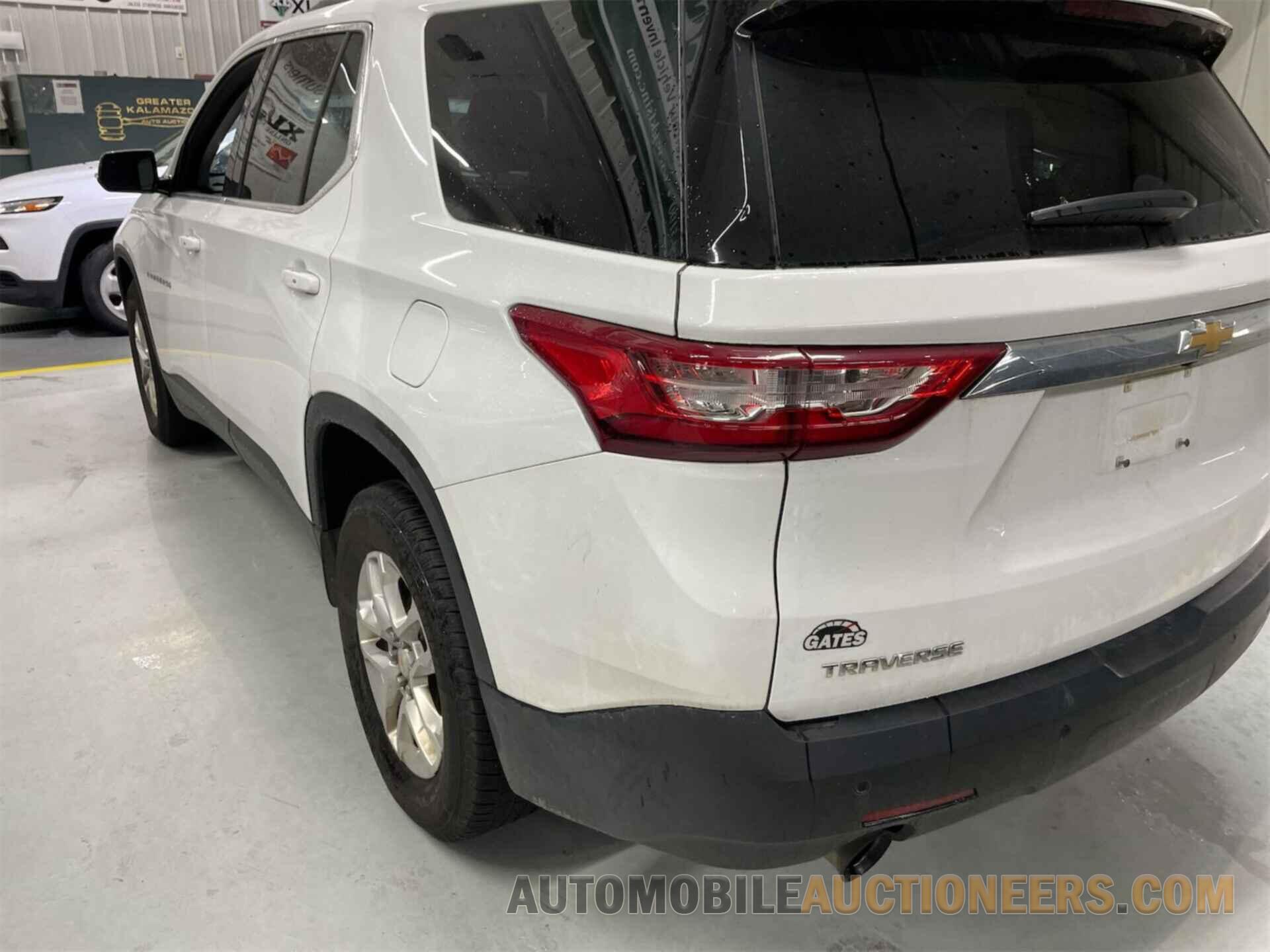 1GNERMKWXJJ240261 CHEVROLET TRAVERSE 2018