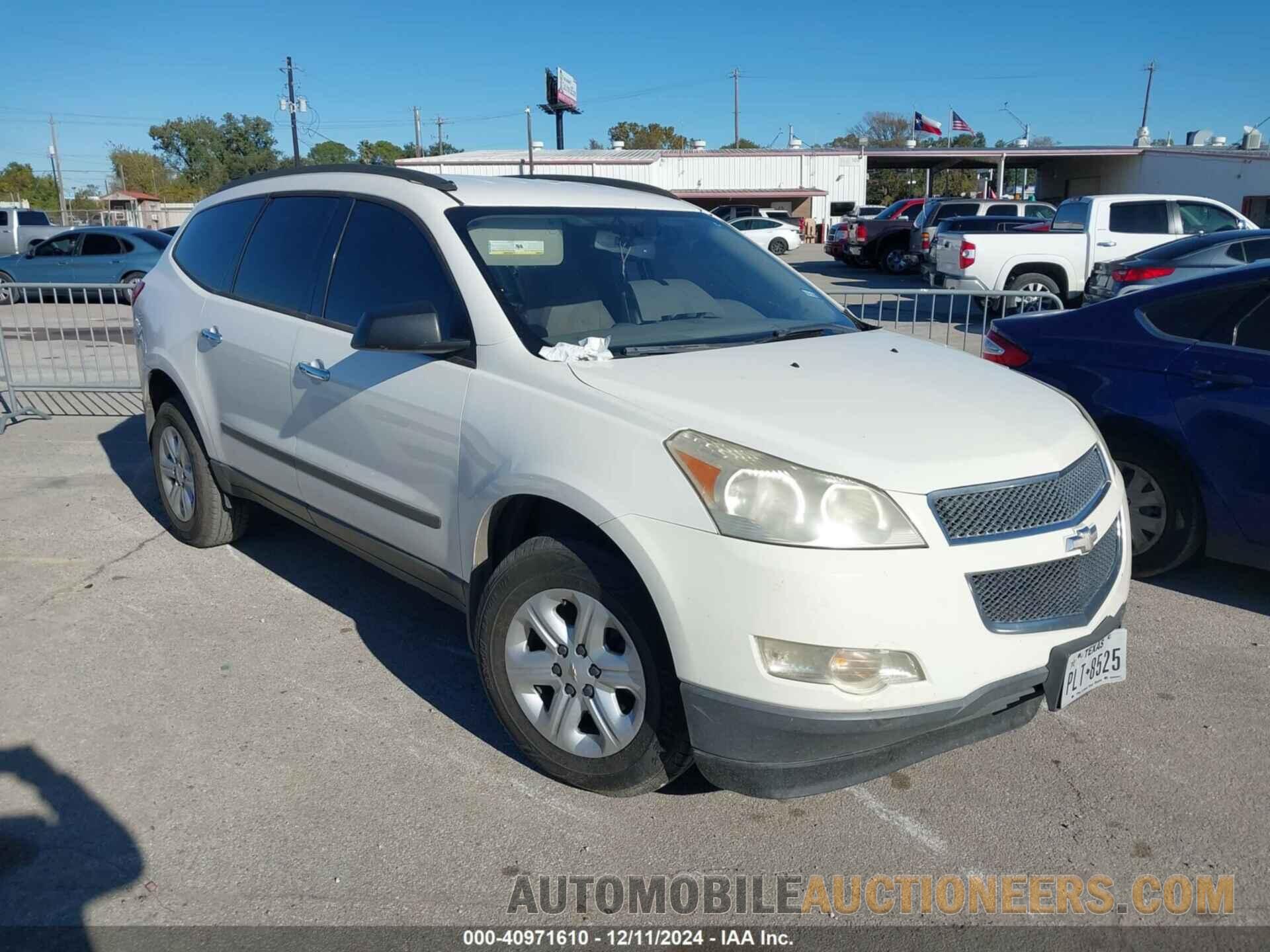 1GNKRFED1BJ186858 CHEVROLET TRAVERSE 2011