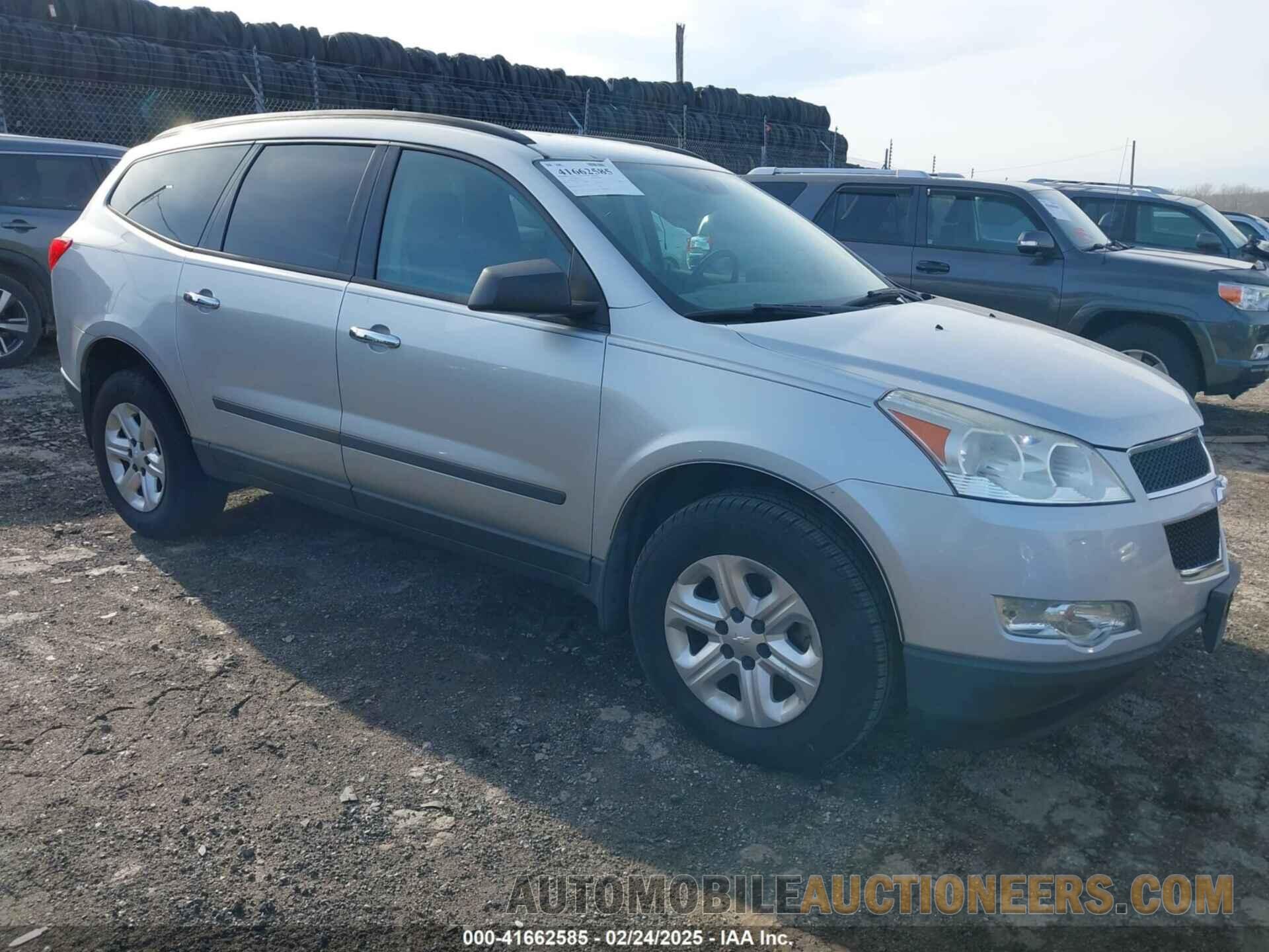 1GNKRFED5CJ271705 CHEVROLET TRAVERSE 2012