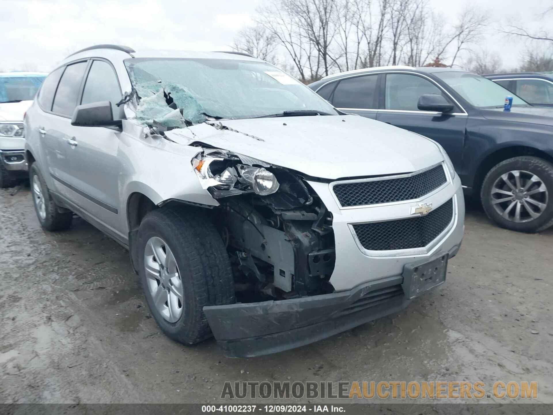 1GNKRFEDXBJ352732 CHEVROLET TRAVERSE 2011