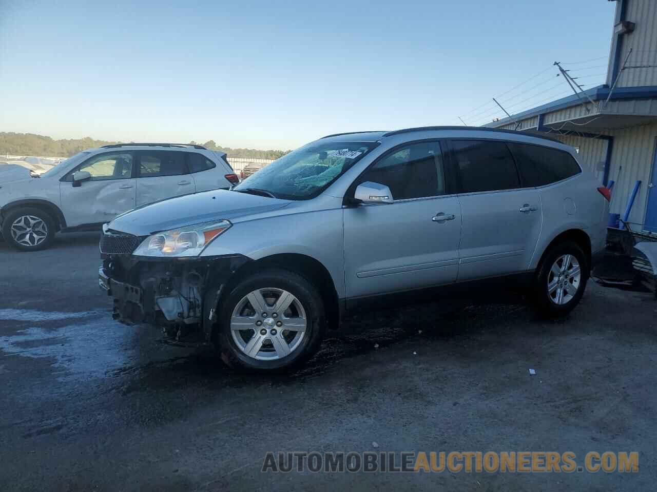 1GNKRGED7BJ305857 CHEVROLET TRAVERSE 2011