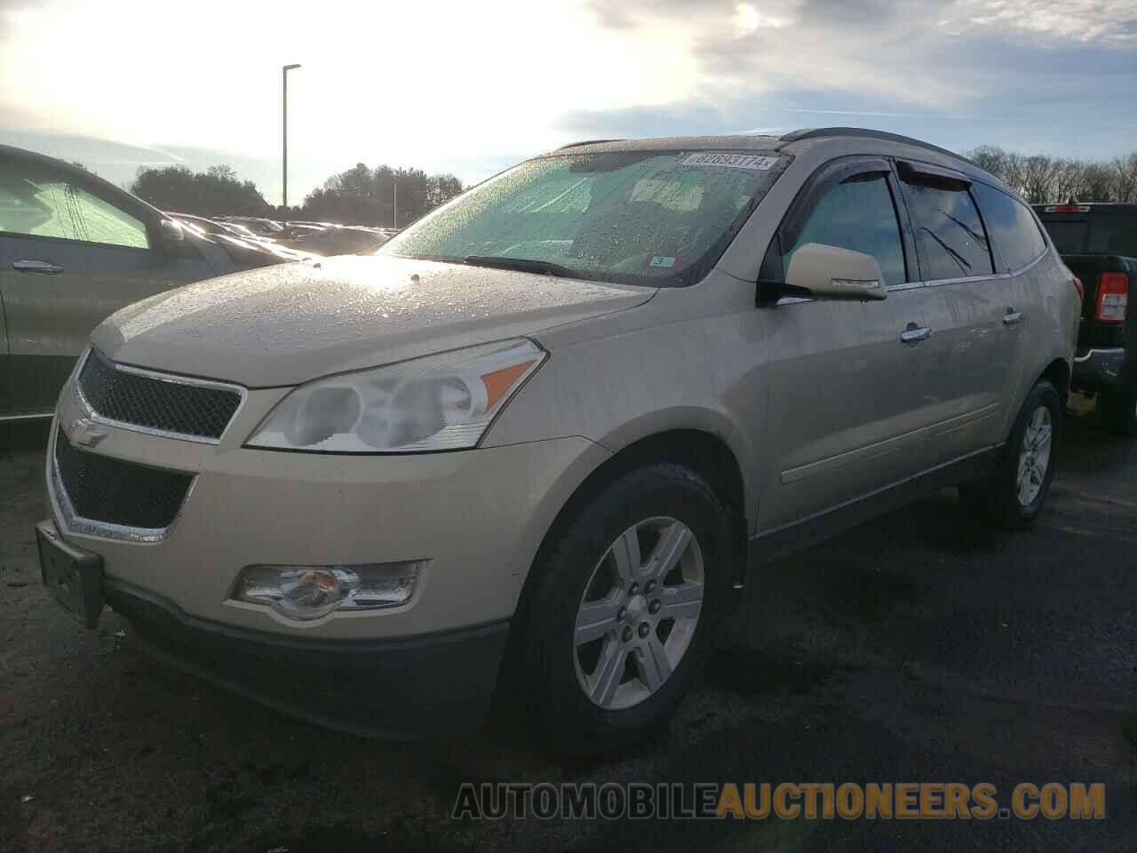 1GNKVGED1BJ175814 CHEVROLET TRAVERSE 2011