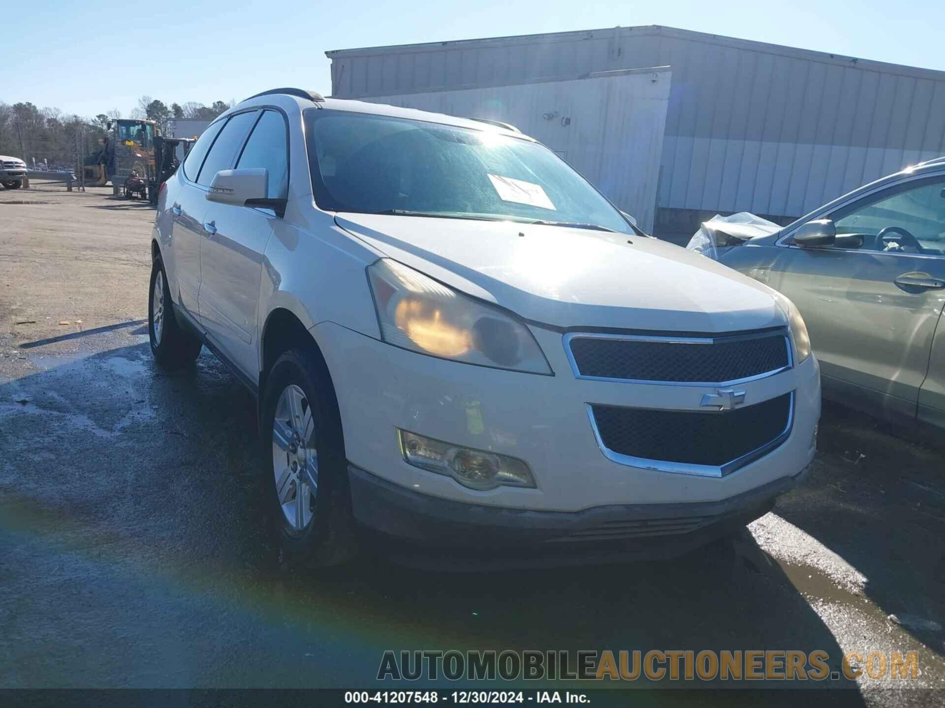 1GNKVGED1BJ244582 CHEVROLET TRAVERSE 2011