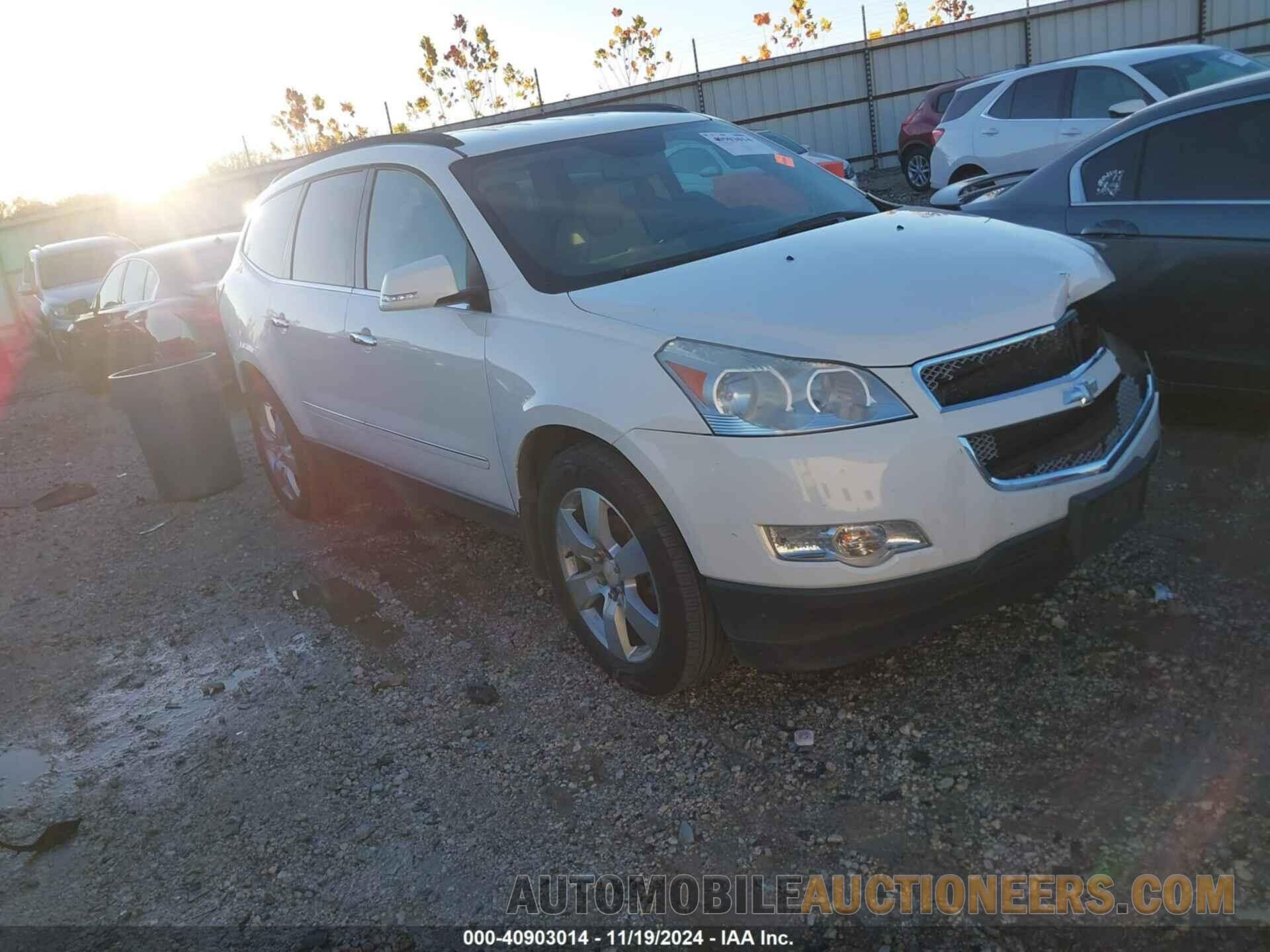 1GNKVLEDXBJ125776 CHEVROLET TRAVERSE 2011