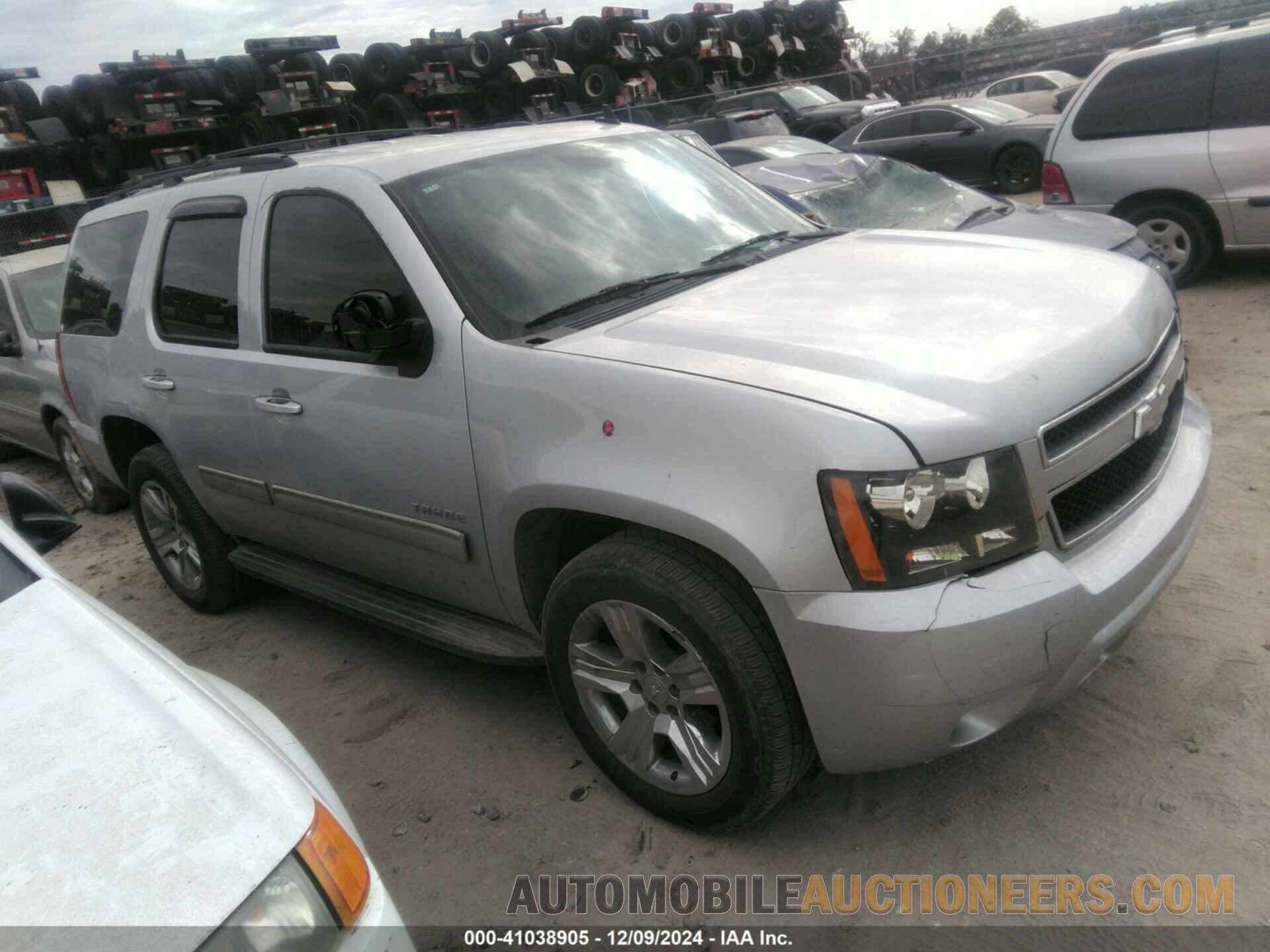 1GNSCAE02DR111317 CHEVROLET TAHOE 2013