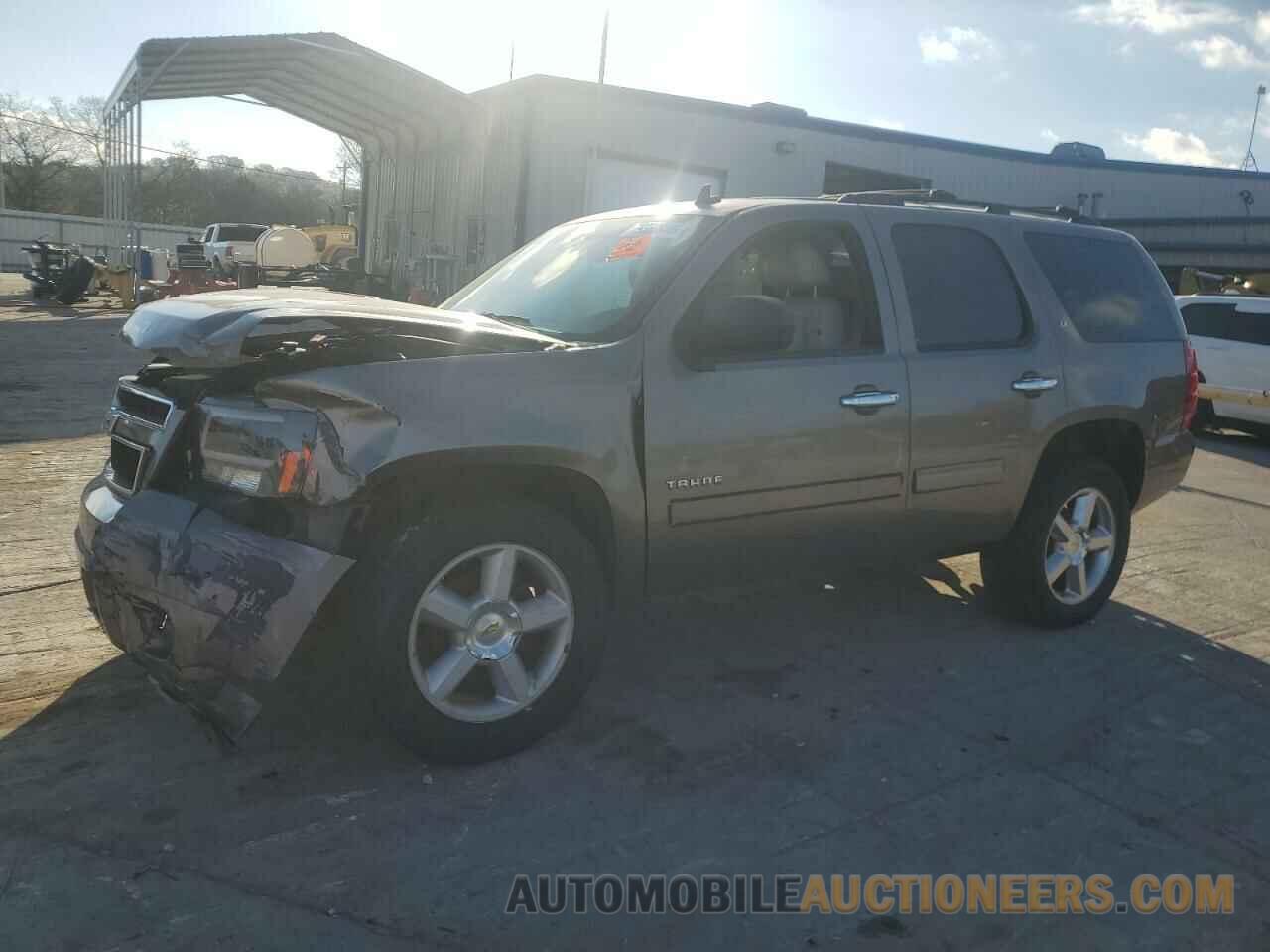 1GNSCBE01BR141038 CHEVROLET TAHOE 2011