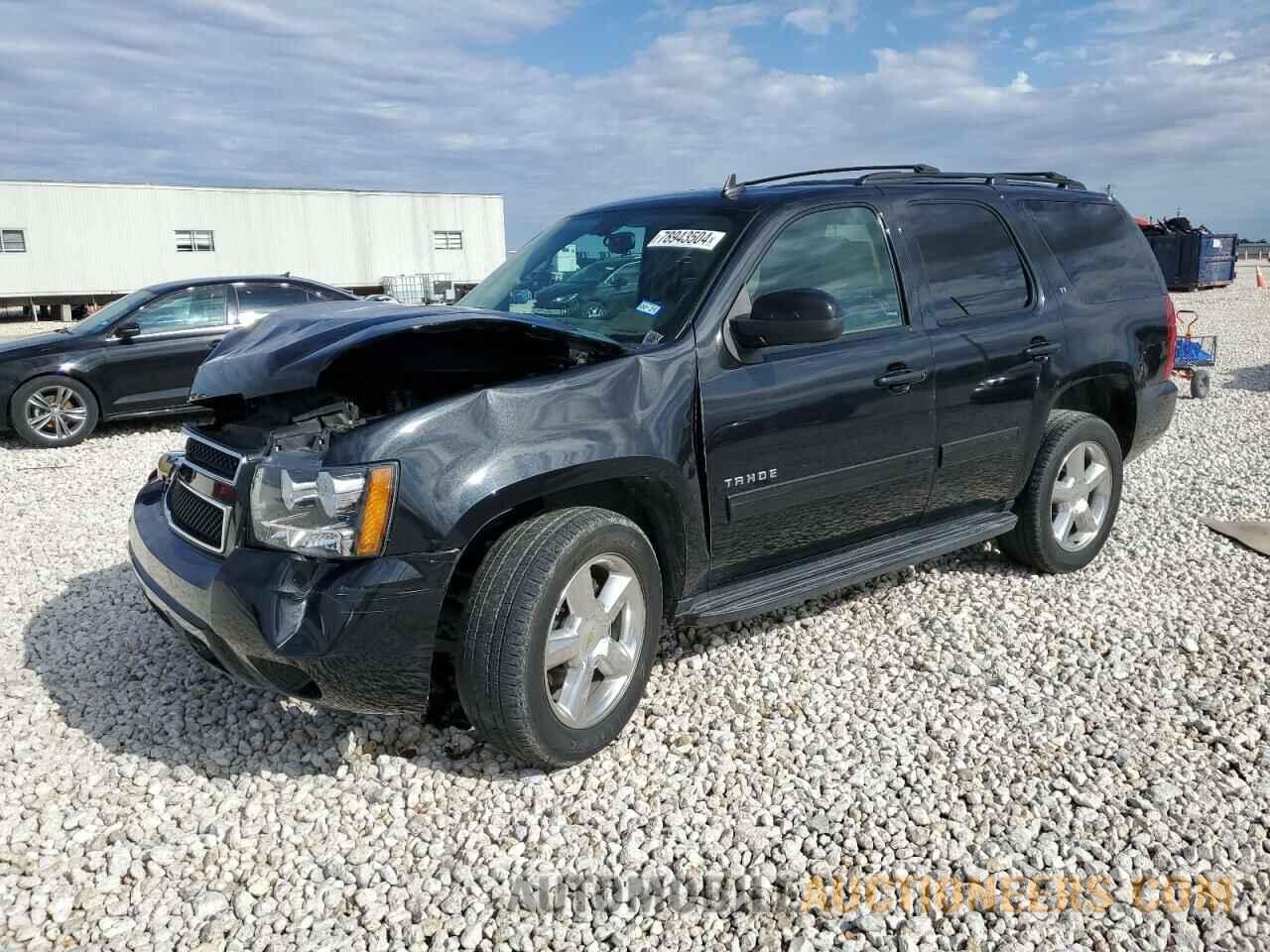 1GNSCBE01DR117308 CHEVROLET TAHOE 2013