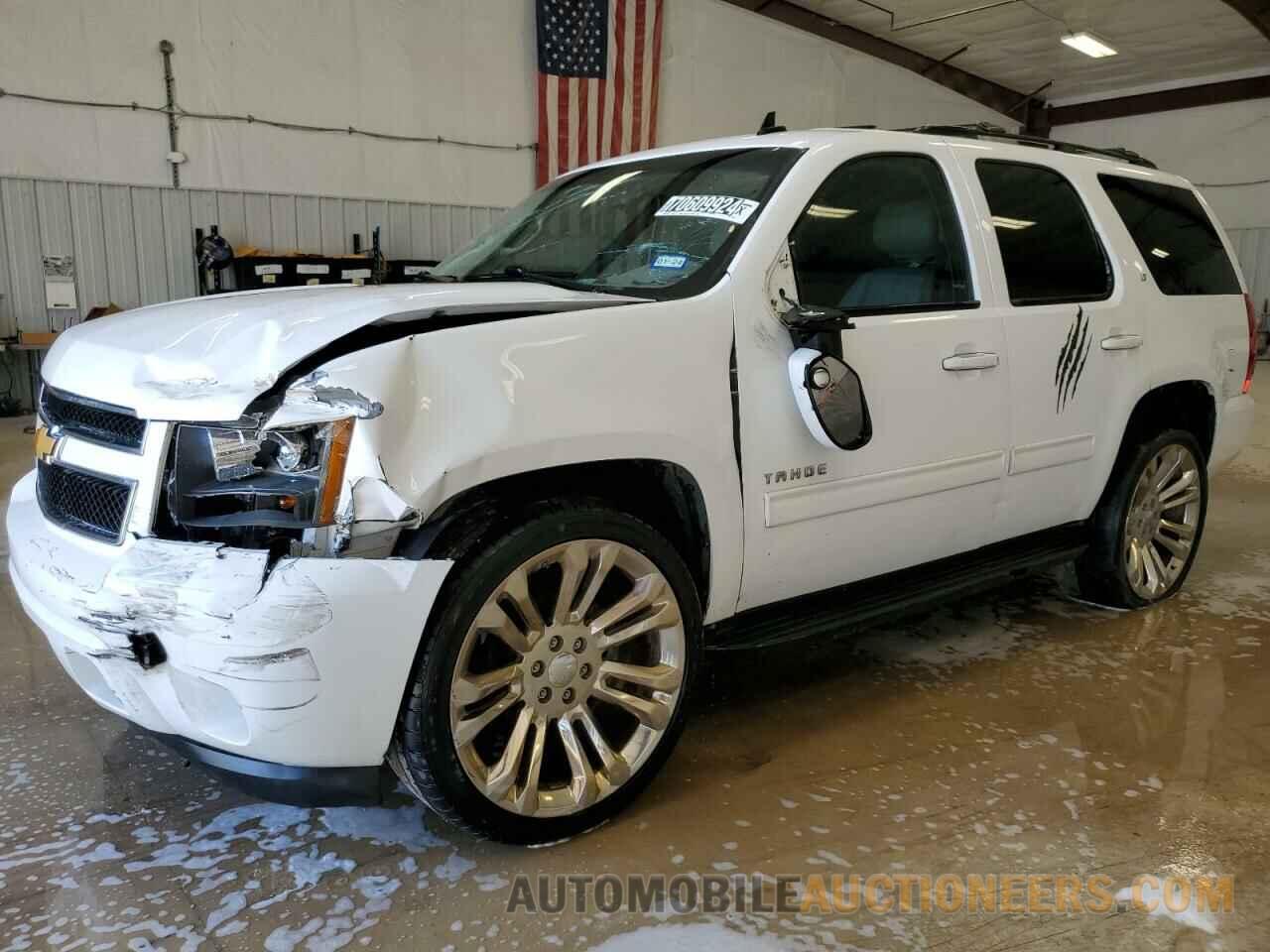 1GNSCBE03DR157910 CHEVROLET TAHOE 2013