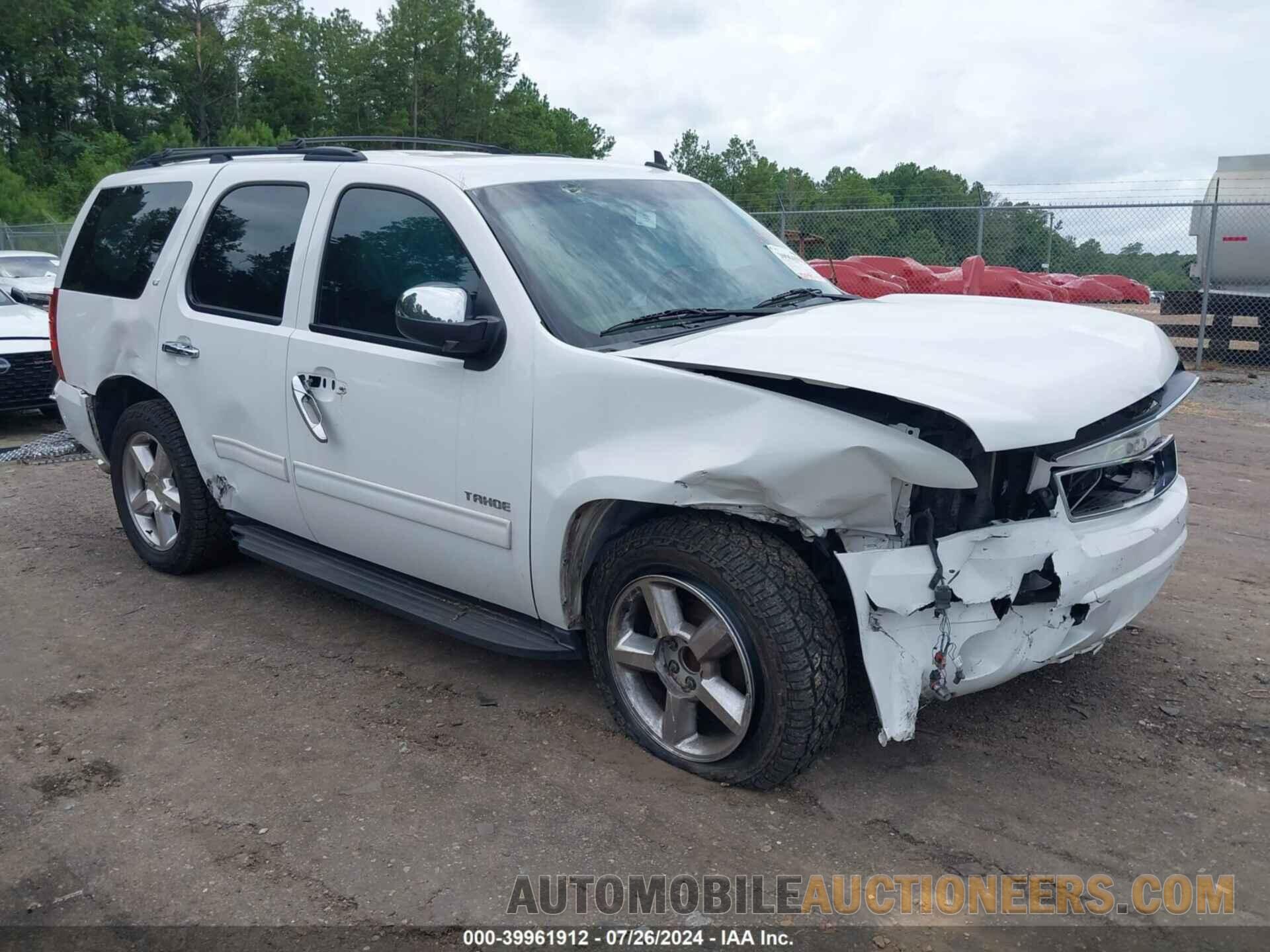 1GNSCBE04DR204569 CHEVROLET TAHOE 2013