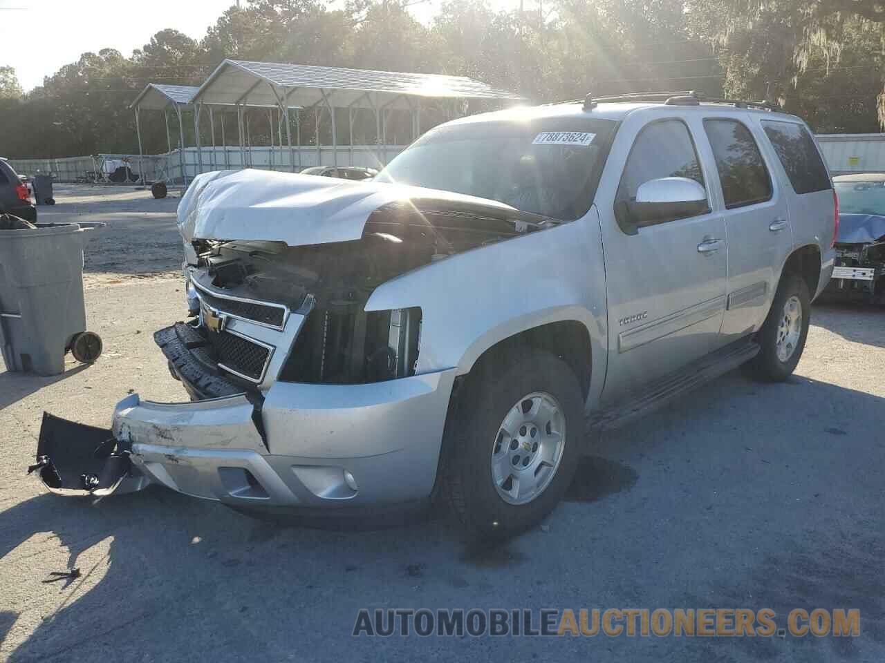 1GNSCBE04DR303943 CHEVROLET TAHOE 2013