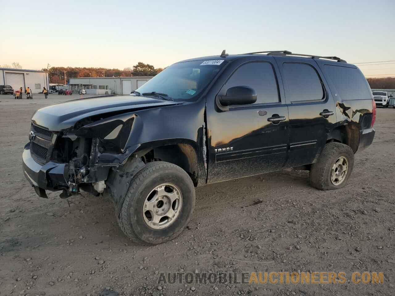 1GNSCBE05BR237402 CHEVROLET TAHOE 2011