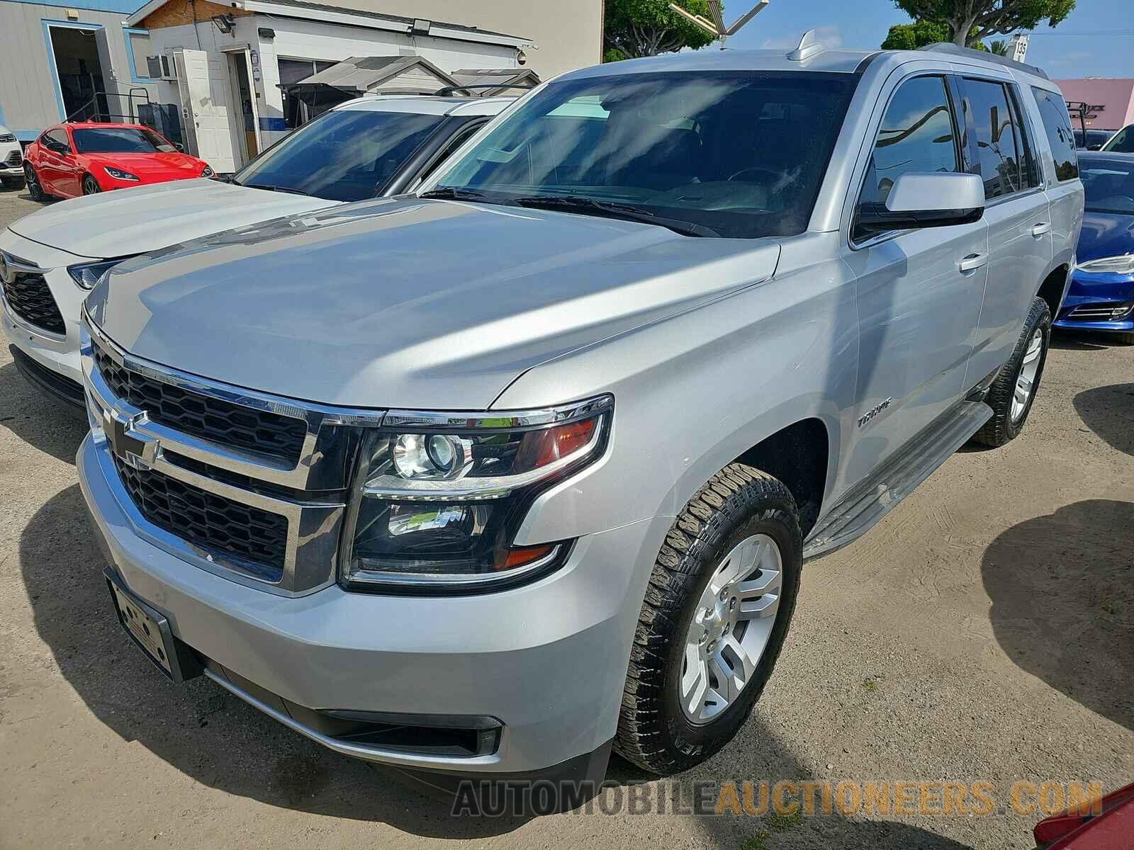 1GNSCBKCXJR211083 Chevrolet Tahoe 2018