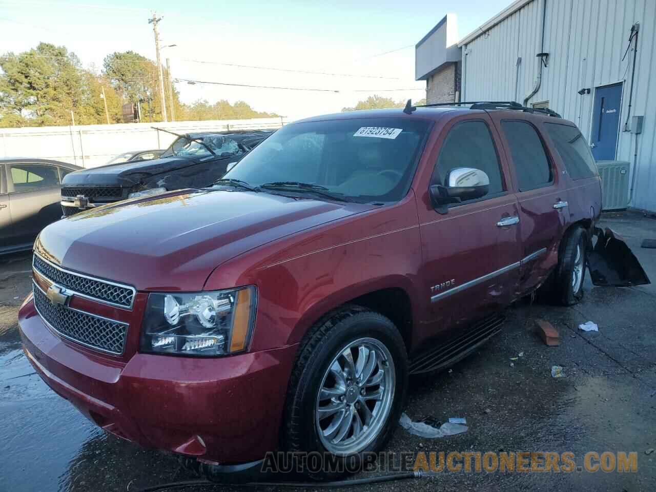 1GNSCCE01BR283895 CHEVROLET TAHOE 2011