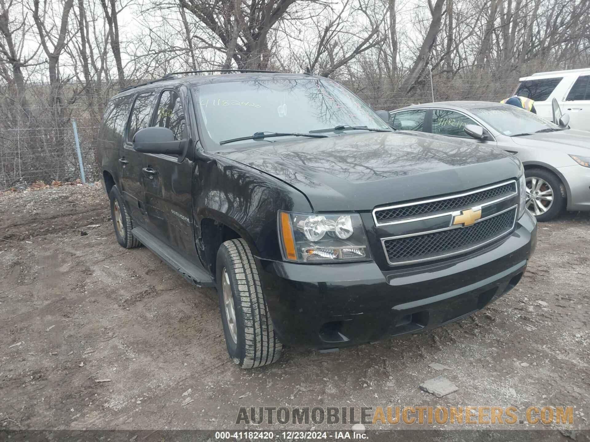 1GNSCHE08BR304819 CHEVROLET SUBURBAN 1500 2011