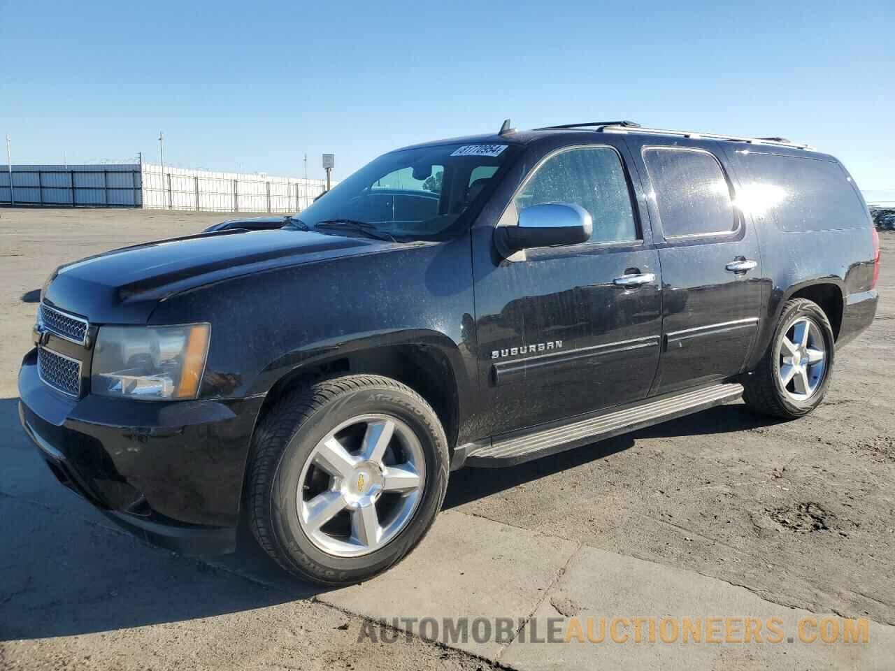 1GNSCJE02BR327617 CHEVROLET SUBURBAN 2011