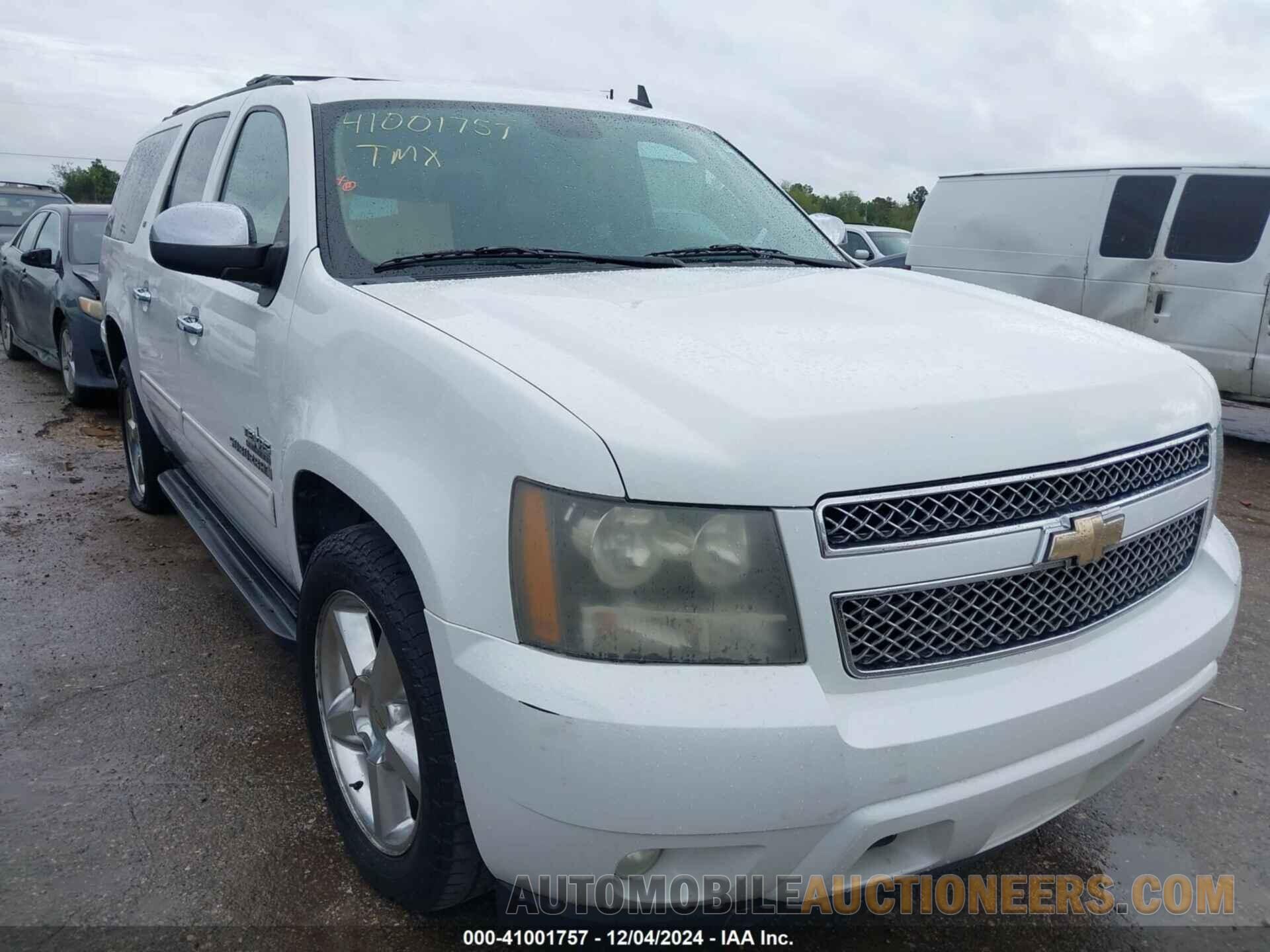 1GNSCJE02BR372864 CHEVROLET SUBURBAN 1500 2011