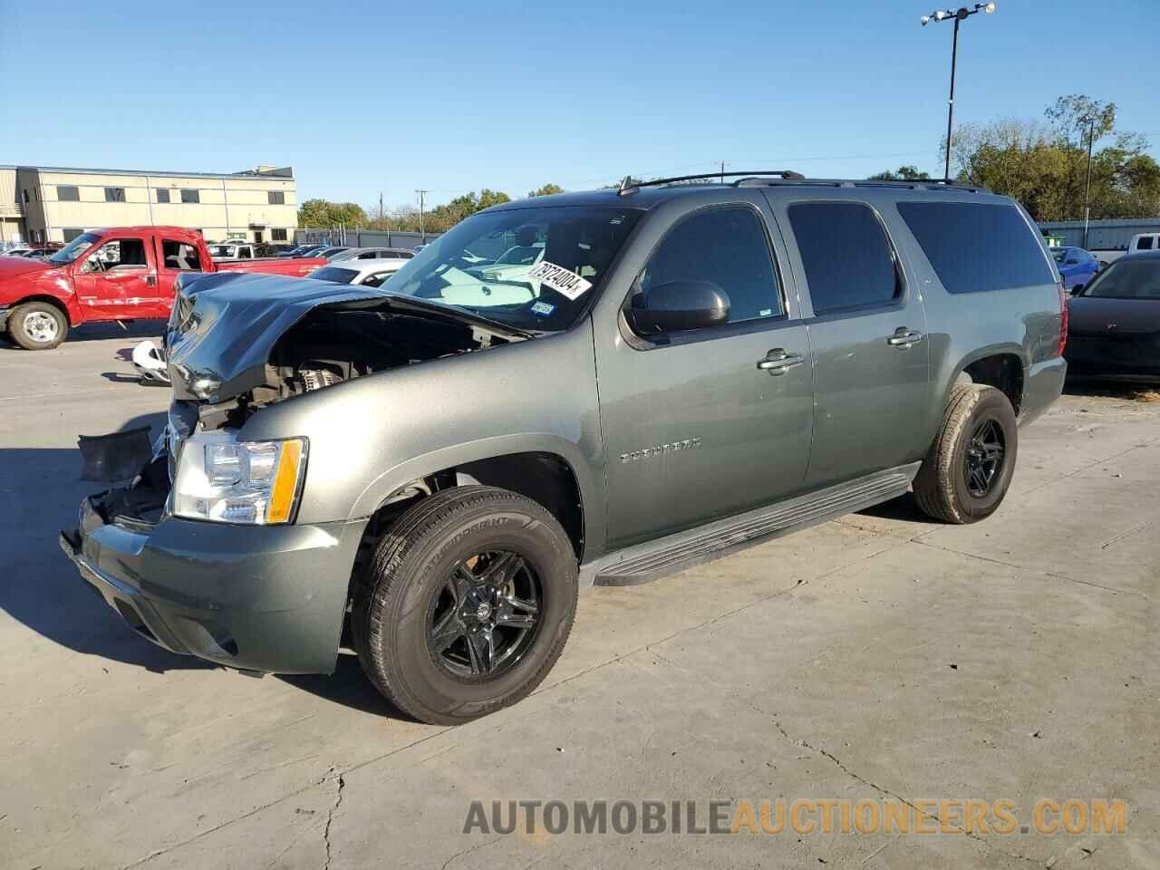 1GNSCJE04BR189028 CHEVROLET SUBURBAN 2011