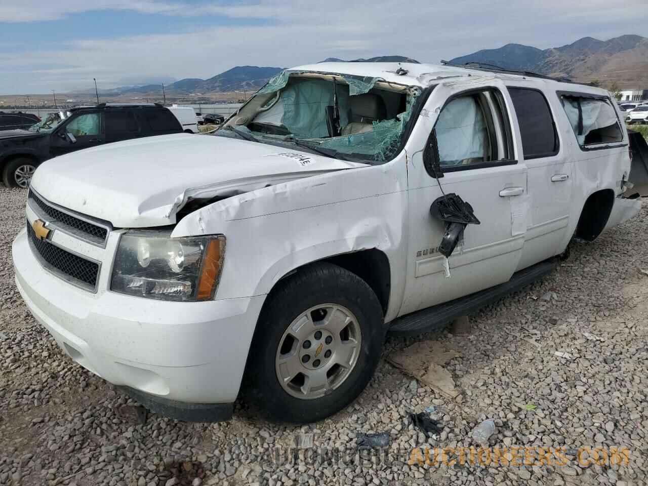 1GNSCJE0XER136998 CHEVROLET SUBURBAN 2014